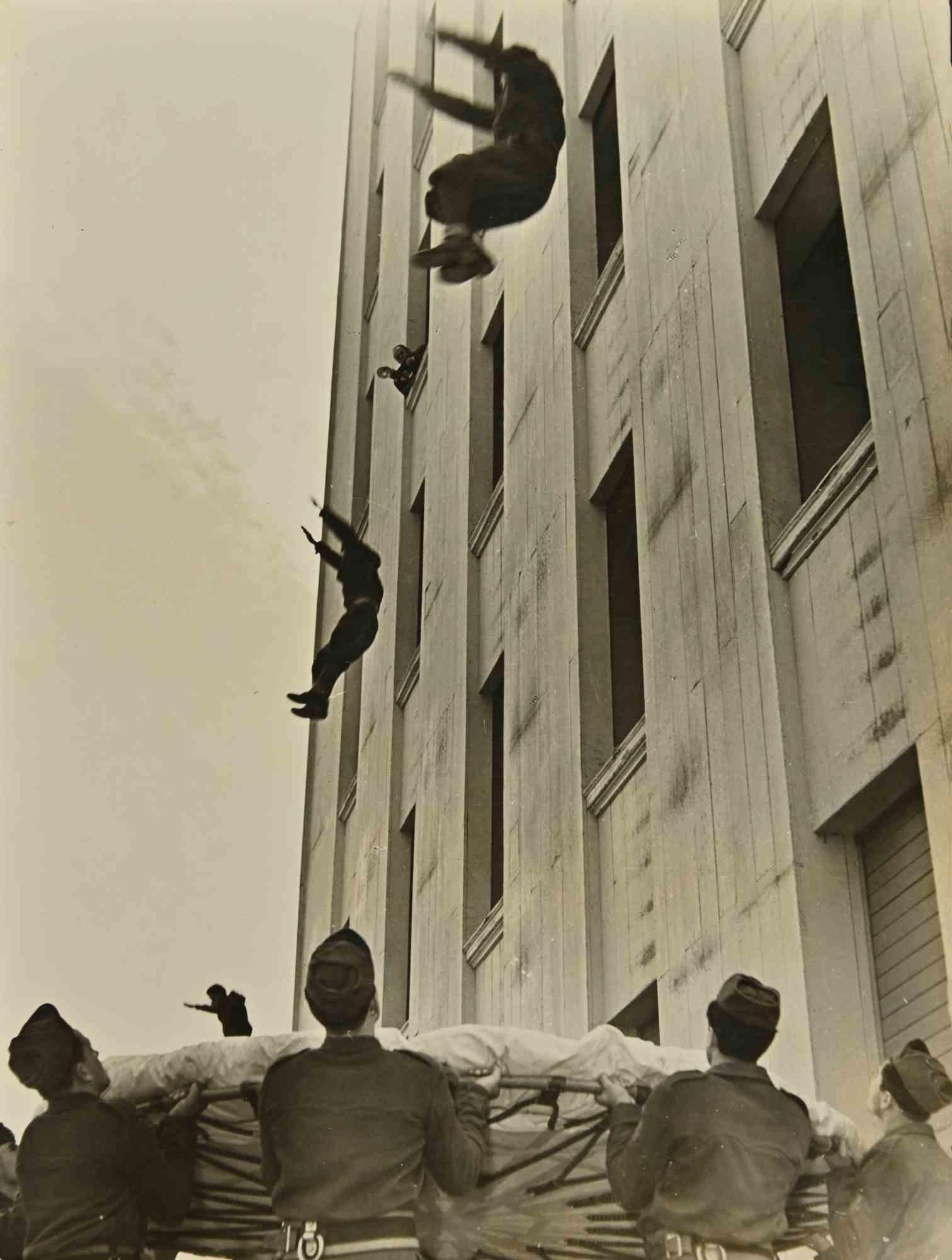 Unknown Figurative Photograph - Fire fighters Test - Vintage Photograph - 1960s