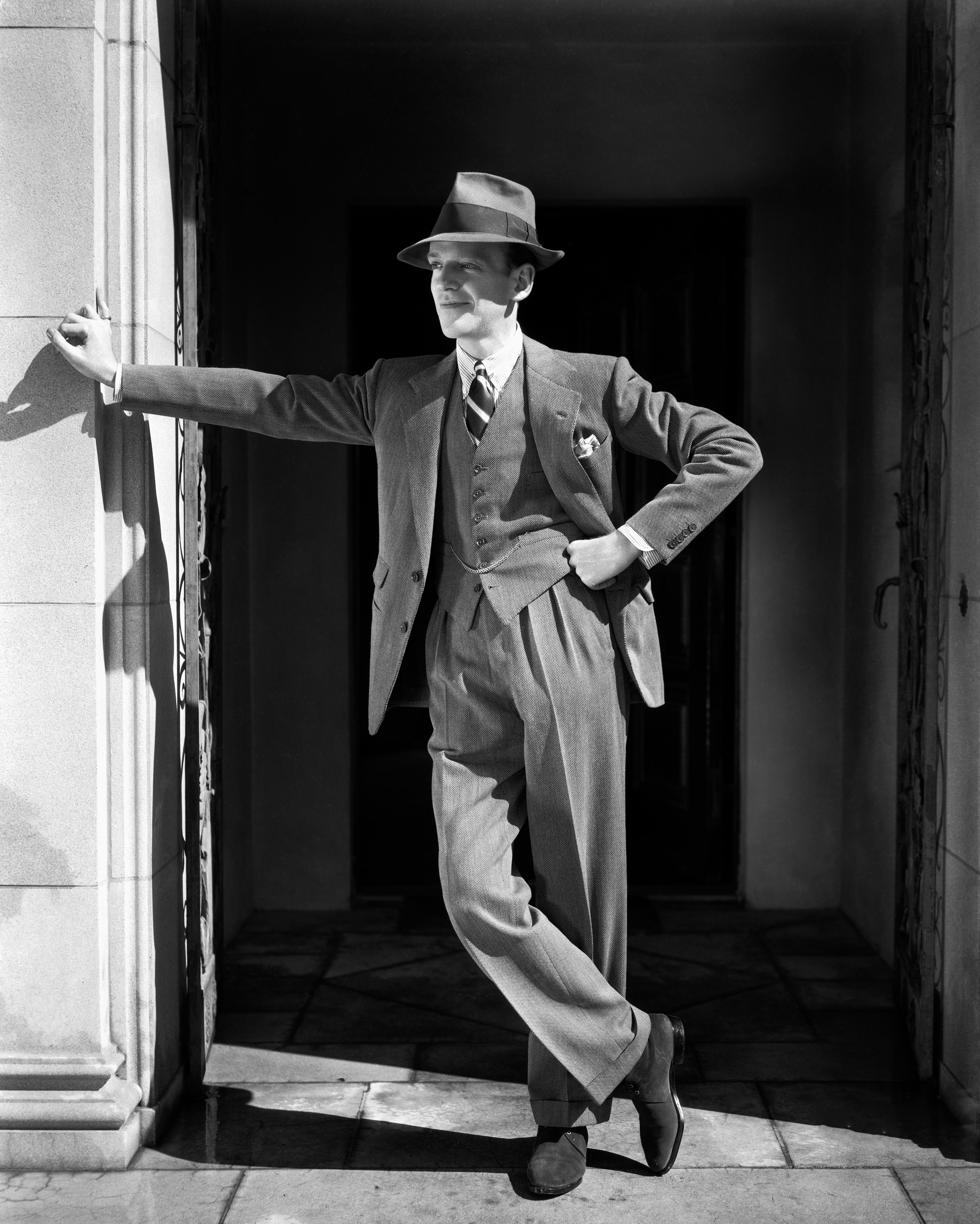 Unknown Black and White Photograph - Fred Astaire Leaning Outdoors Movie Star News Fine Art Print