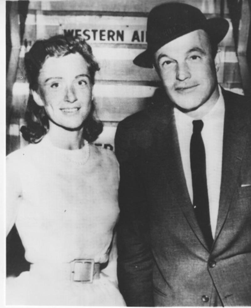 Unknown Portrait Photograph - Gene Kelly and Jeanne Coyne - Vintage Photo - 1960s