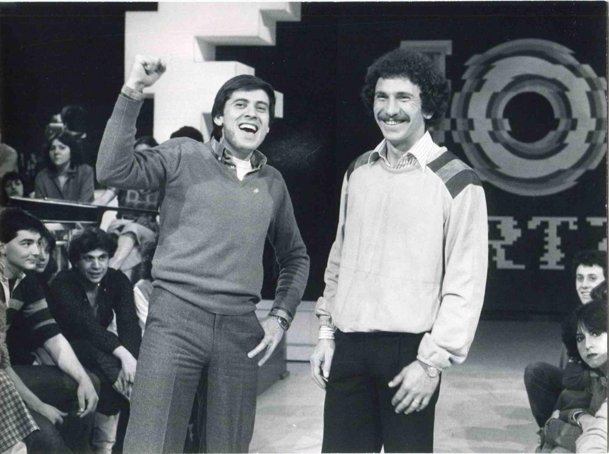 Unknown Figurative Photograph – Gianni Morandi und Giuseppe Savoldi - Vintage-Foto - 1970er Jahre