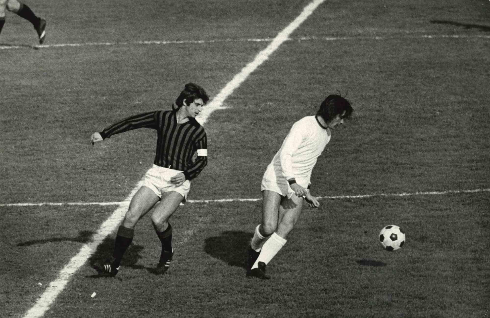Gianni Rivera in Action - Vintage Photo - 1970s
