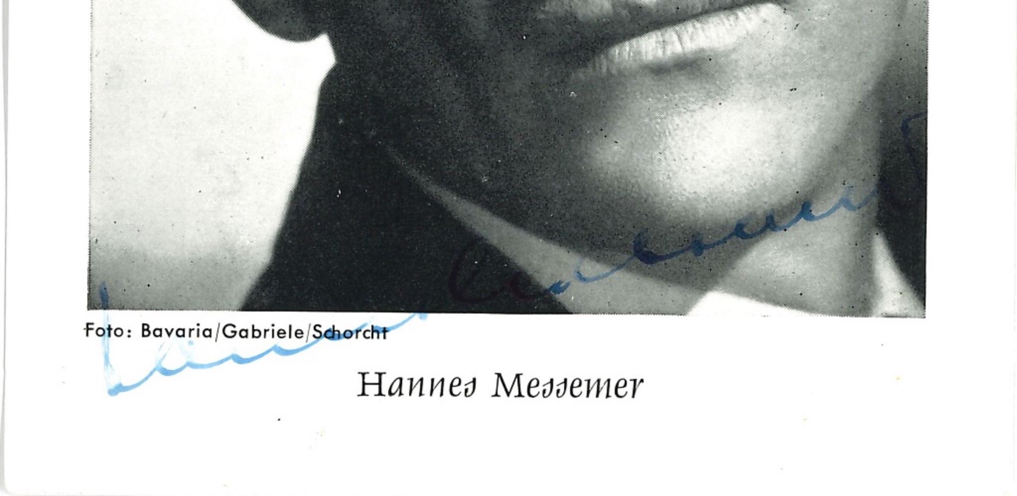 Hannes Messemer's Autographed Portrait - 1960s - Photograph by Unknown