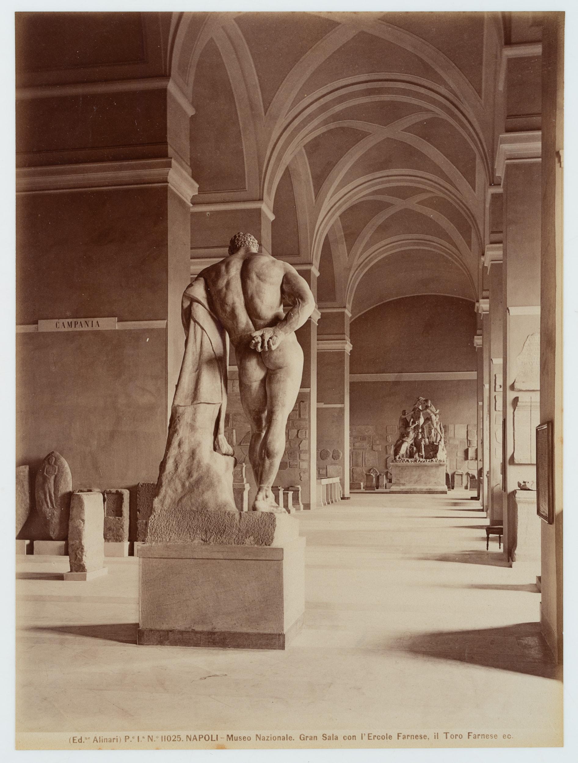 Herkules Farnese, Nationalmuseum, Neapel – Photograph von Fratelli Alinari