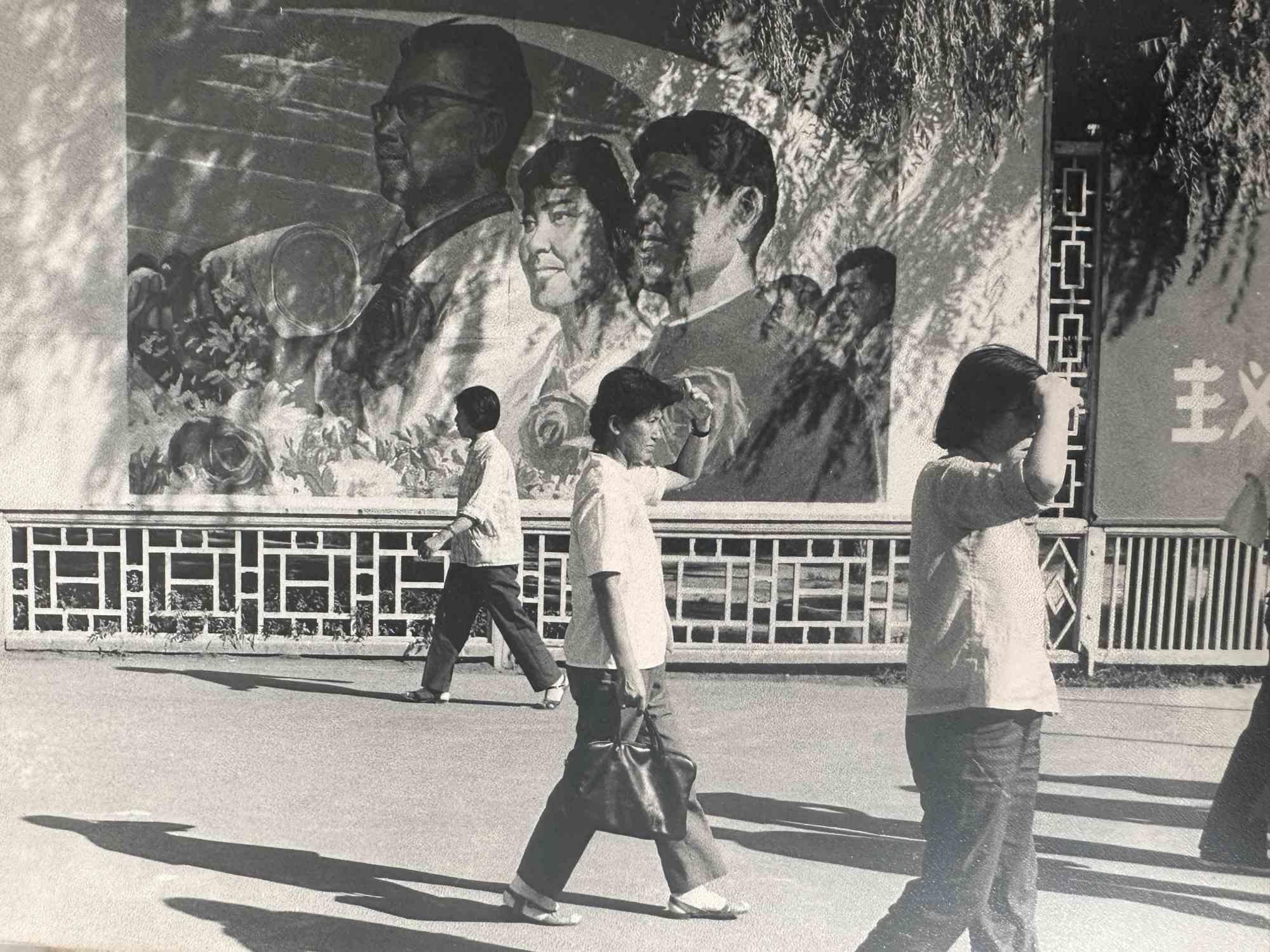 Unknown Figurative Photograph – Historisches Foto - China in den 1980er Jahren - Vintage Foto