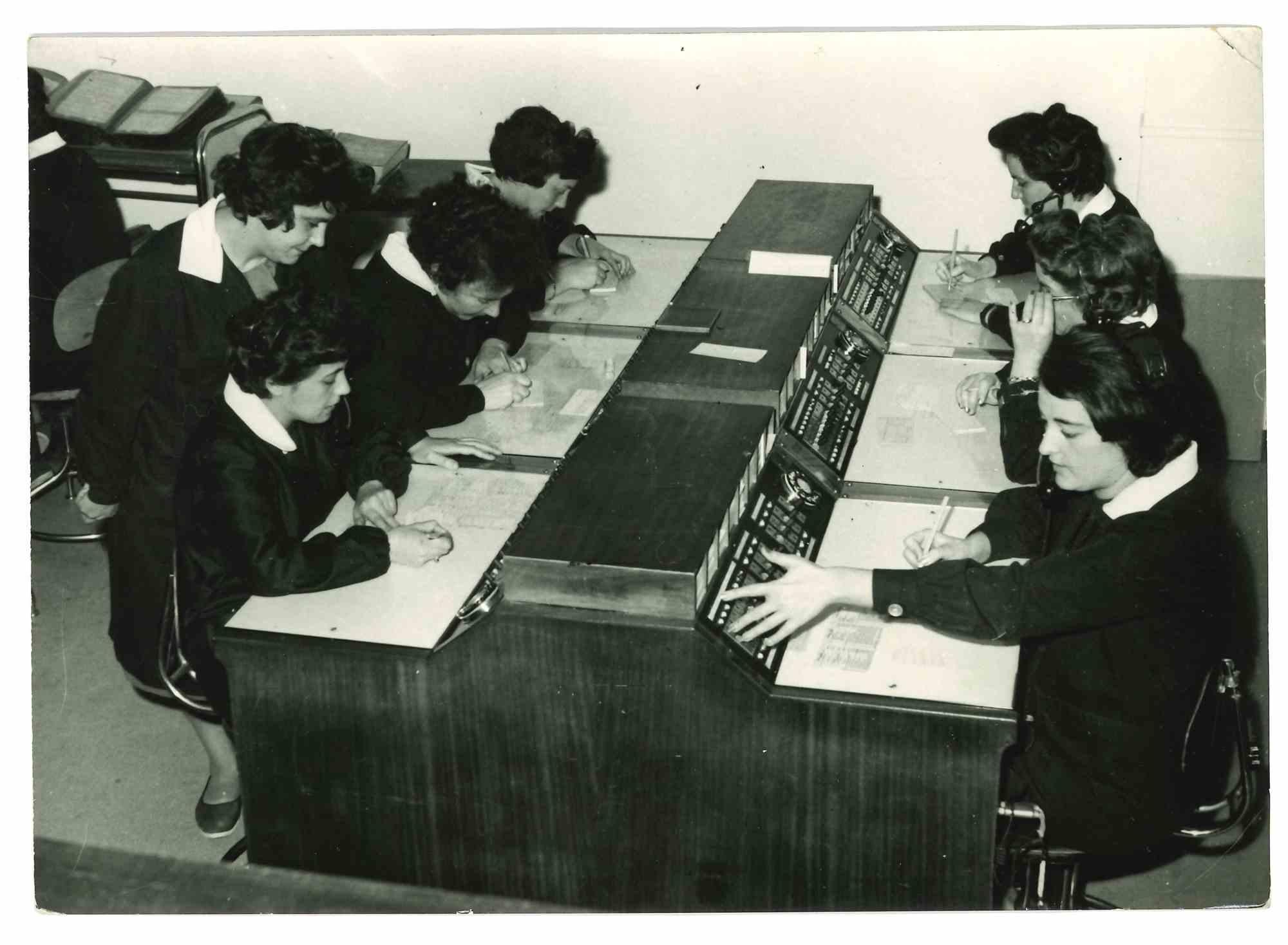 Unknown Figurative Photograph - Historical Photo- Contact Center - Vintage Photo - 1960s
