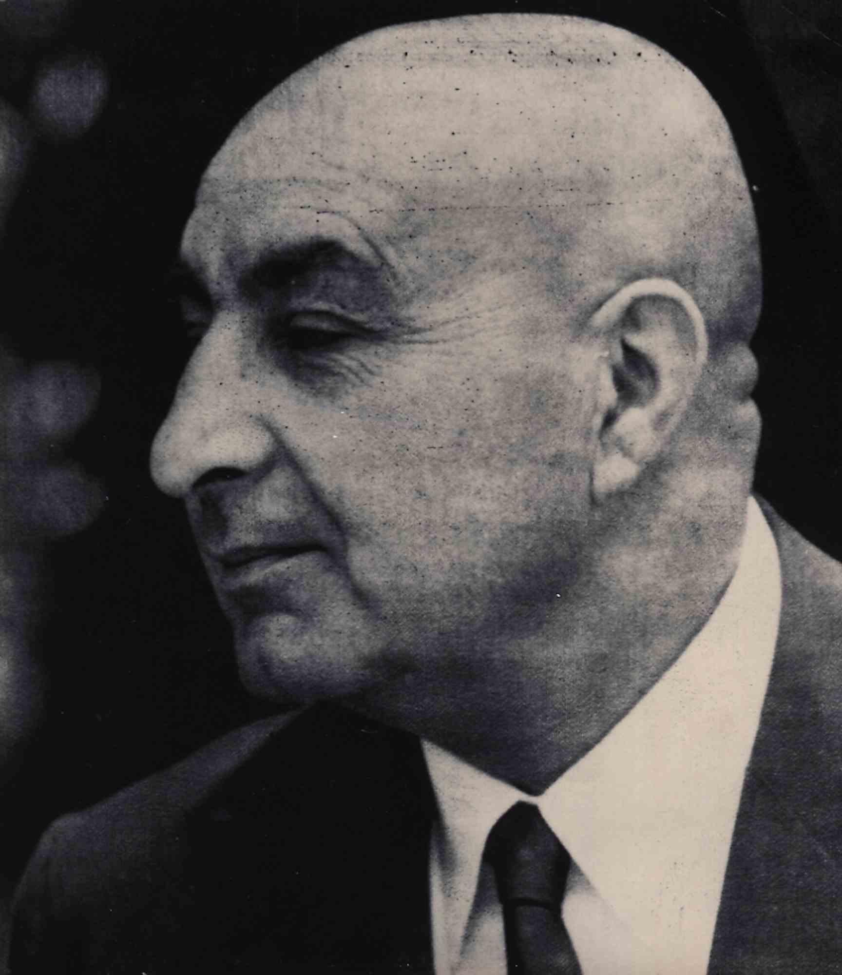 Unknown Figurative Photograph - Historical Photo - Former Prime Minister Sedar Mohhamad - 1973