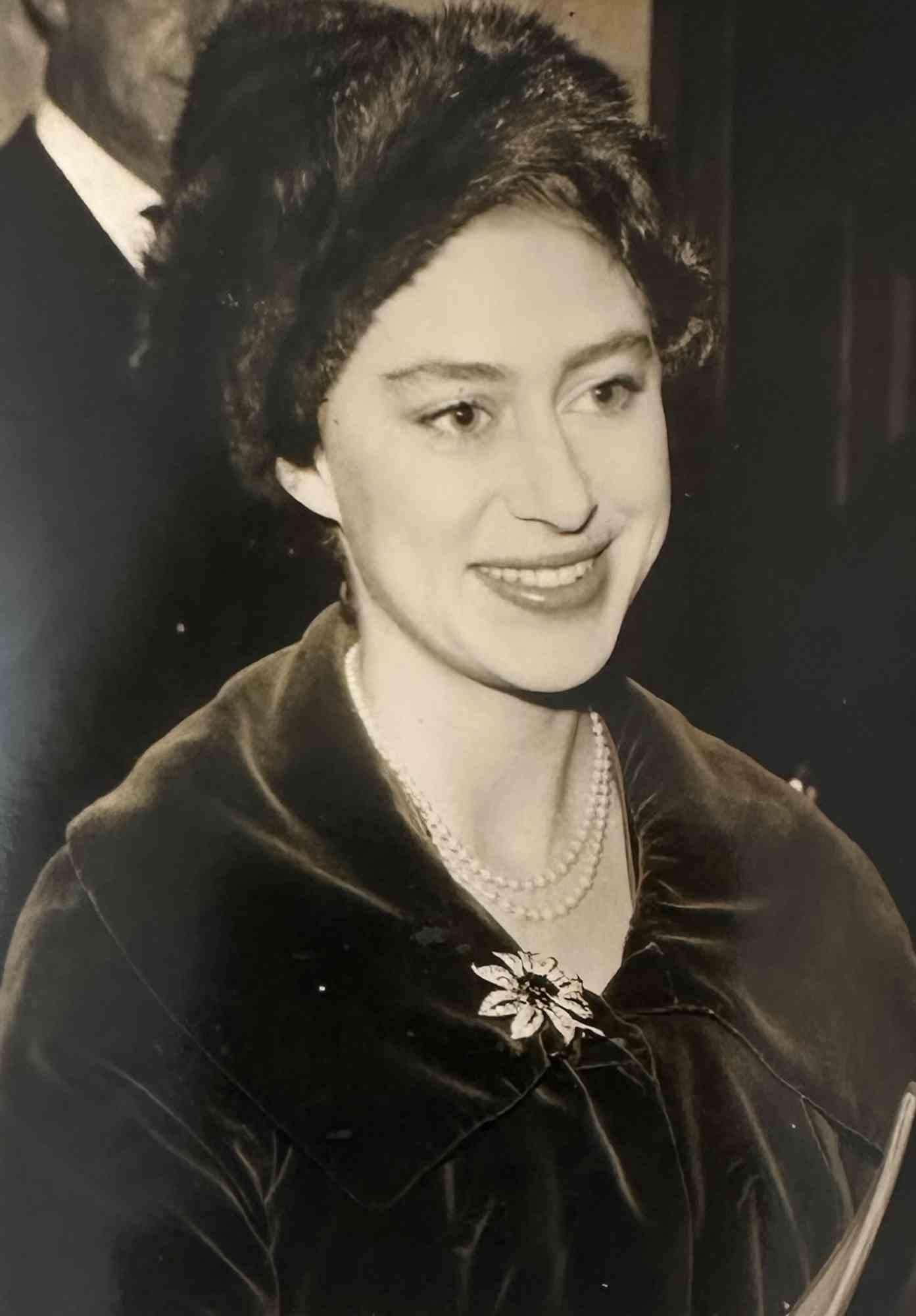 Unknown Figurative Photograph - Historical  Photo - Queen Elizabeth - Vintage Photo - Mid-20th Century
