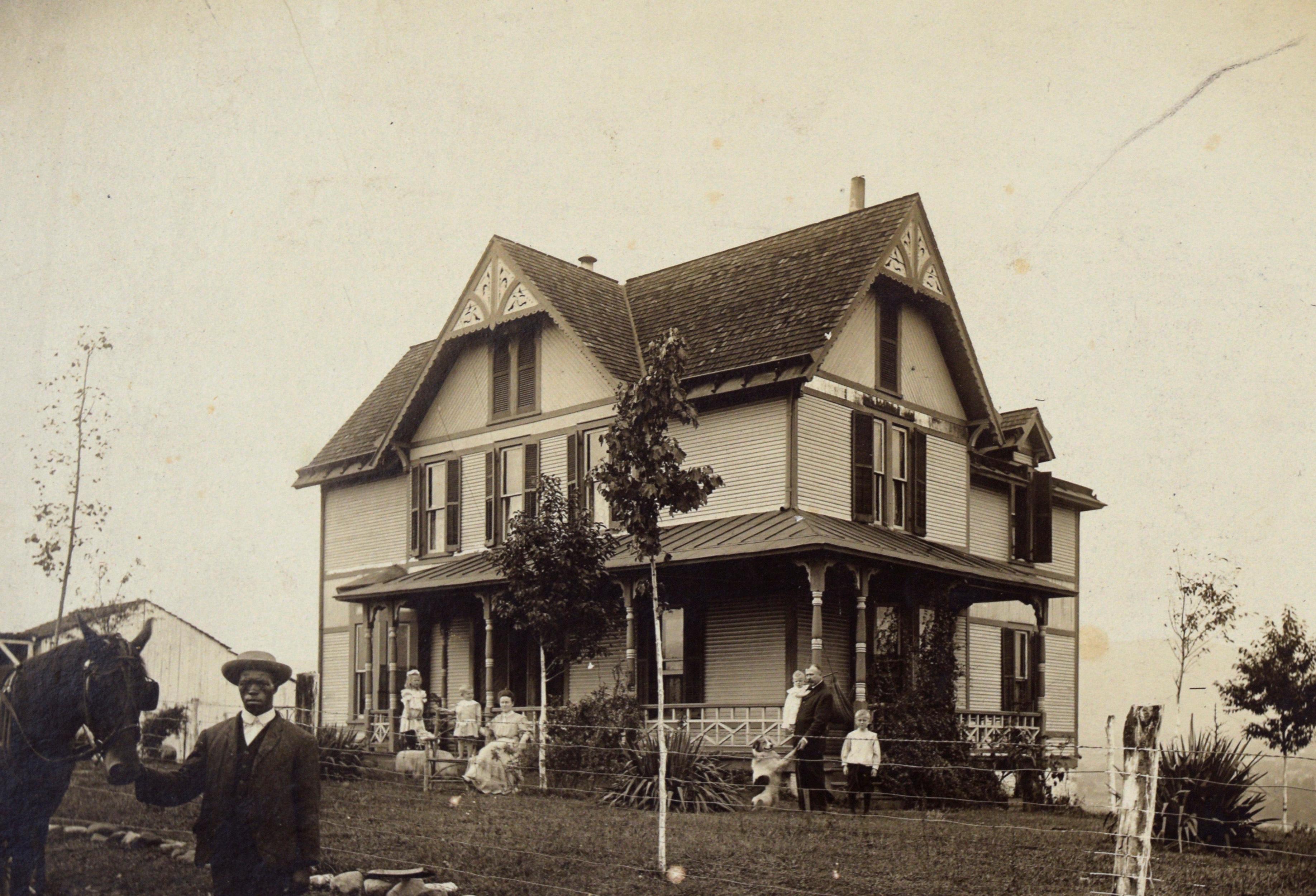 Haus von Oberst William H. Terrill Roanoke Virginia Originalfotografie (Realismus), Photograph, von Unknown