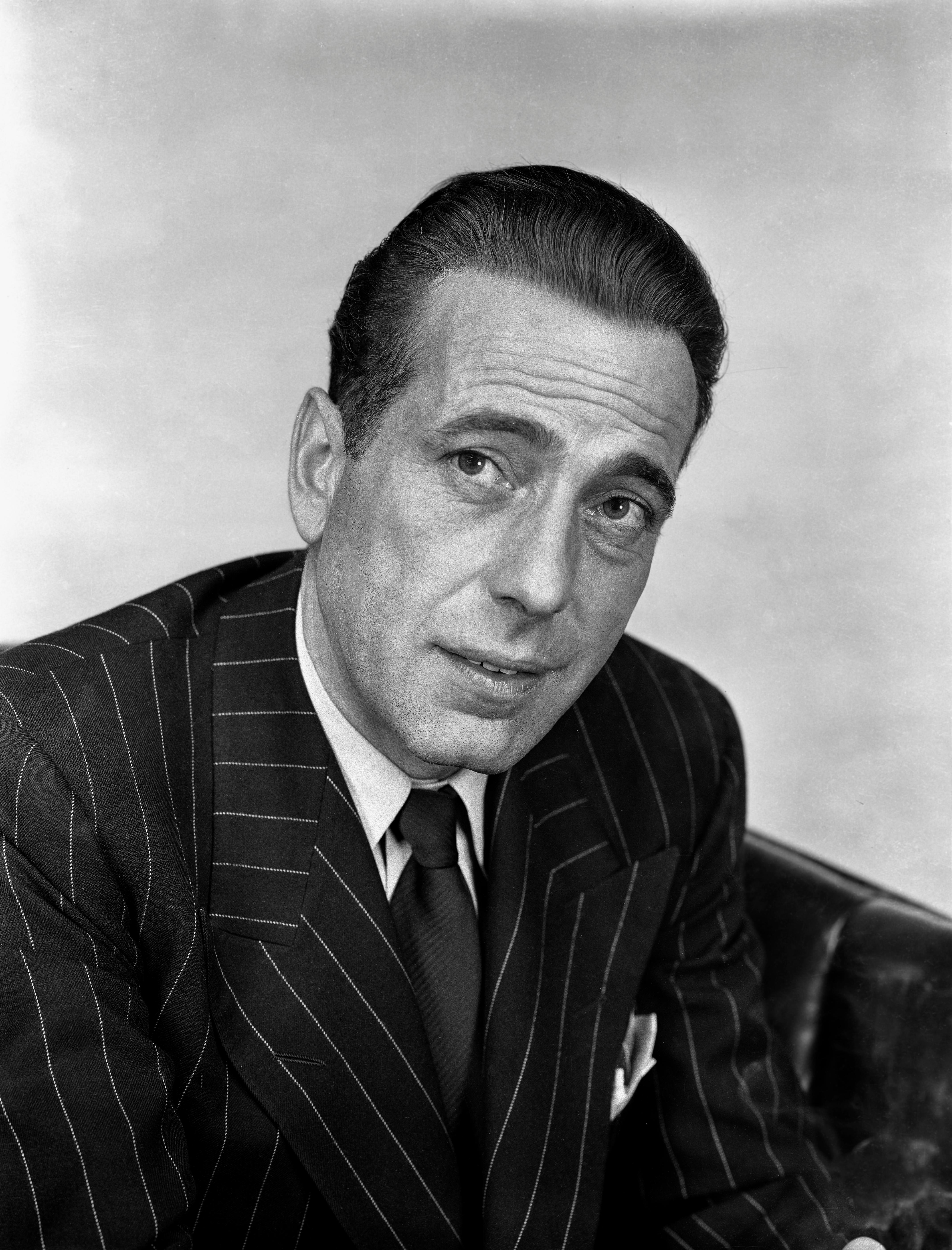 Unknown Portrait Photograph - Humphrey Bogart Looking Up II Movie Star News Fine Art Print