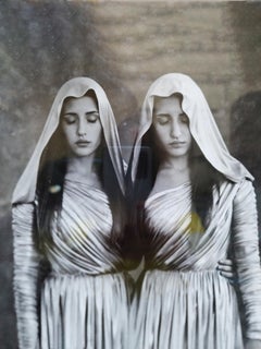 INDIVISIBLES - Photographie en noir et blanc sur papier Kodak