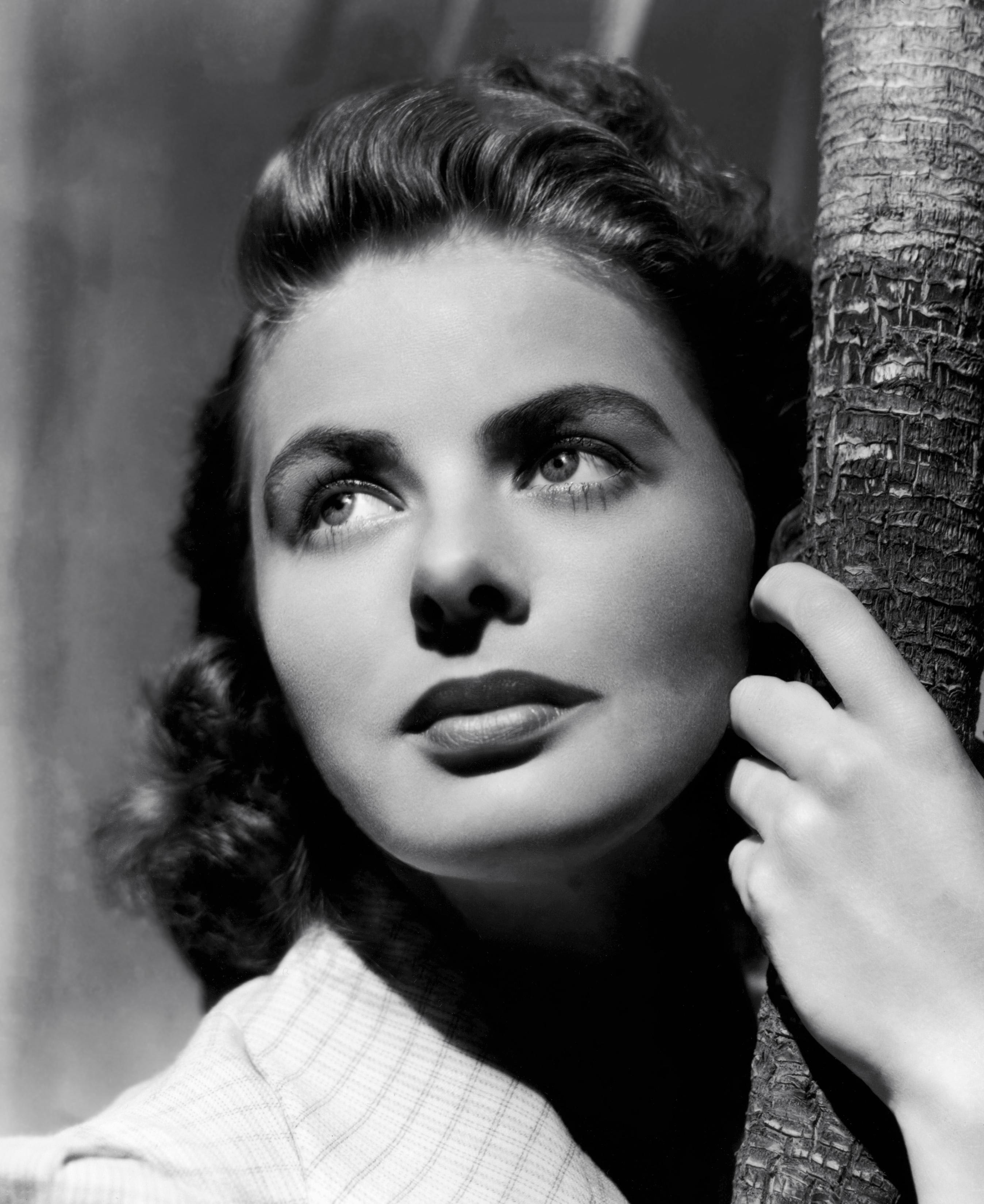 Unknown Black and White Photograph - Ingrid Bergman Glamour Portrait Looking Up Globe Photos Fine Art Print