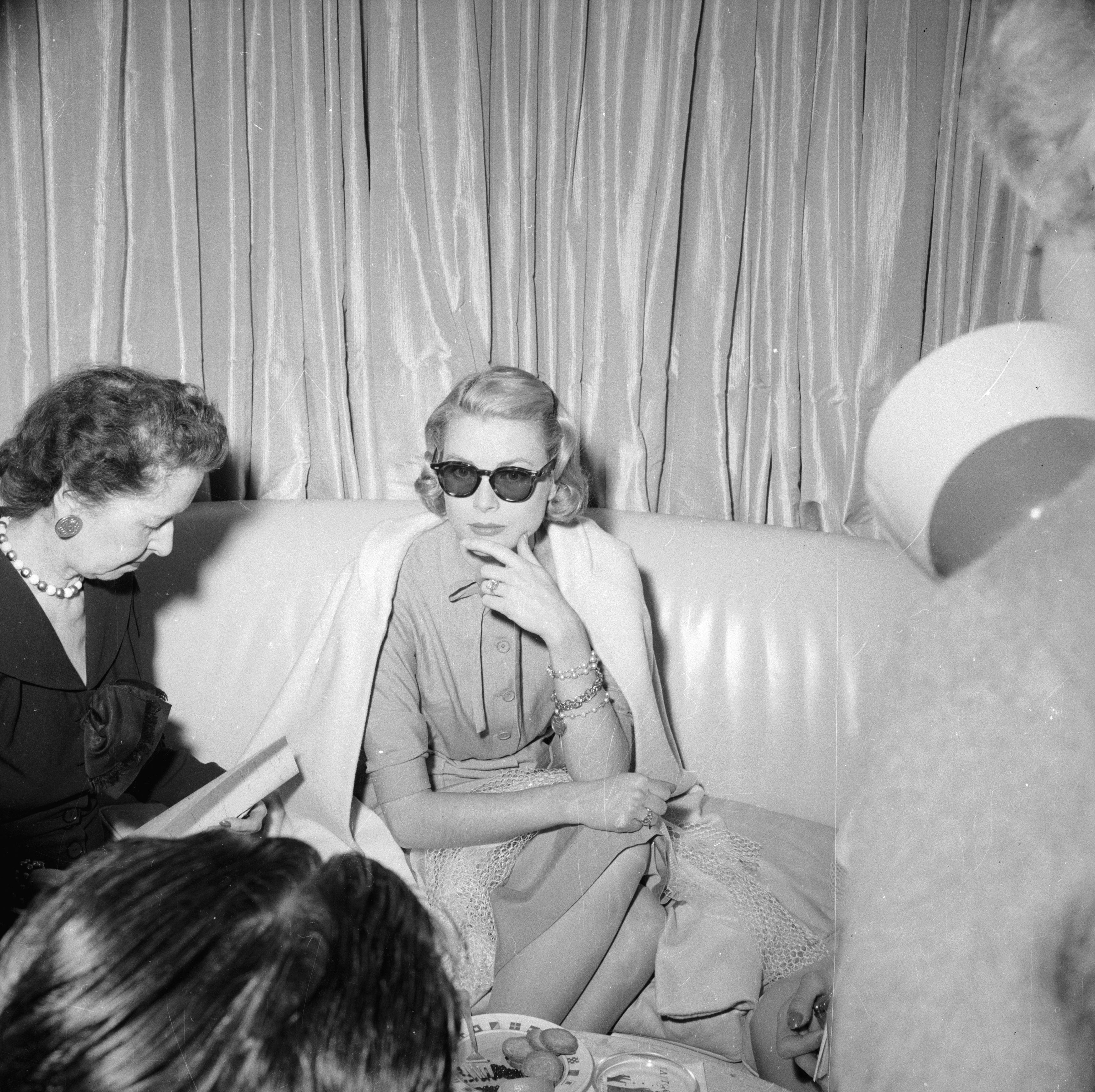 Interviewing Grace (1956) - Impression gélatine argentique à fibres