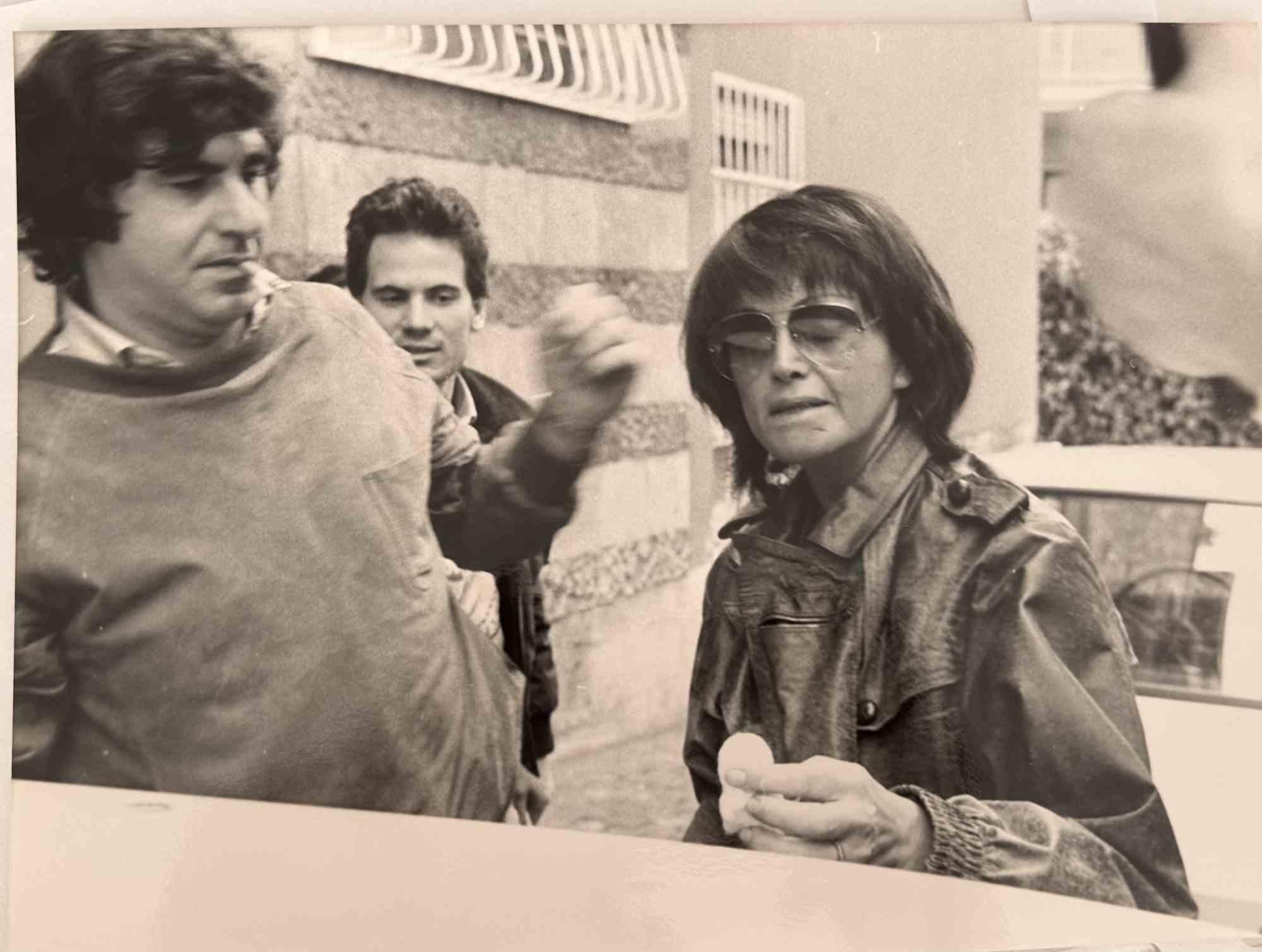 Unknown Figurative Photograph - Italian Music and Art - Vintage Photograph - 1980s