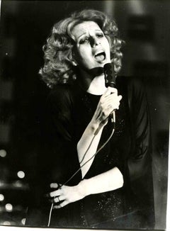 Vintage  Iva Zanicchi in Sanremo Festival 84 - Photo- 1980s