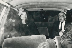 Jackie Kennedy in Car, Paris, France, 20 x 30, 5 cm, 1974