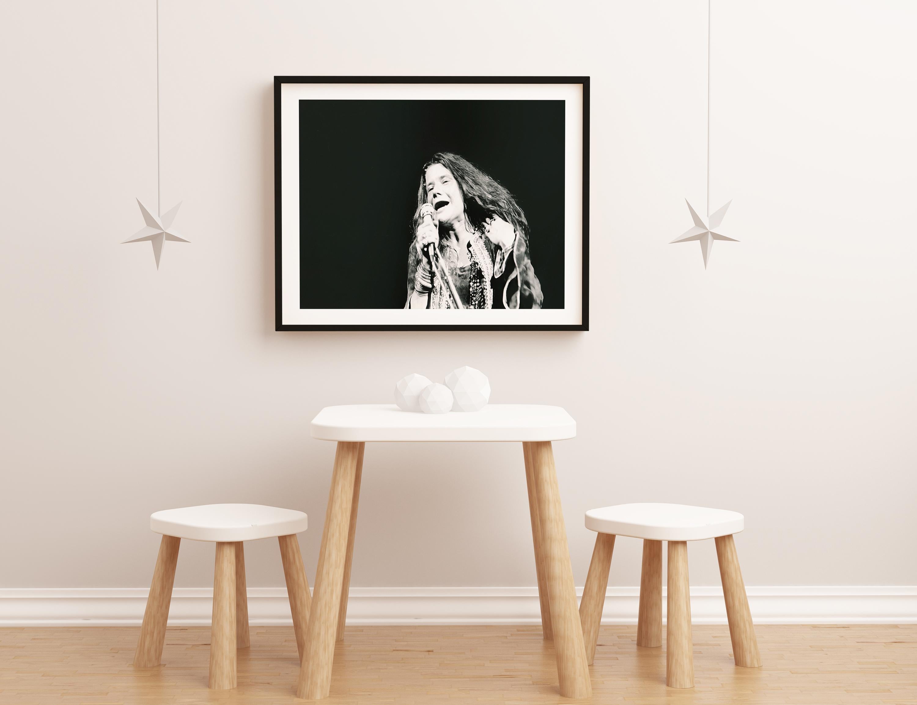 Janis Joplin Singing at Woodstock Globe Photos Fine Art Print - Black Black and White Photograph by Unknown