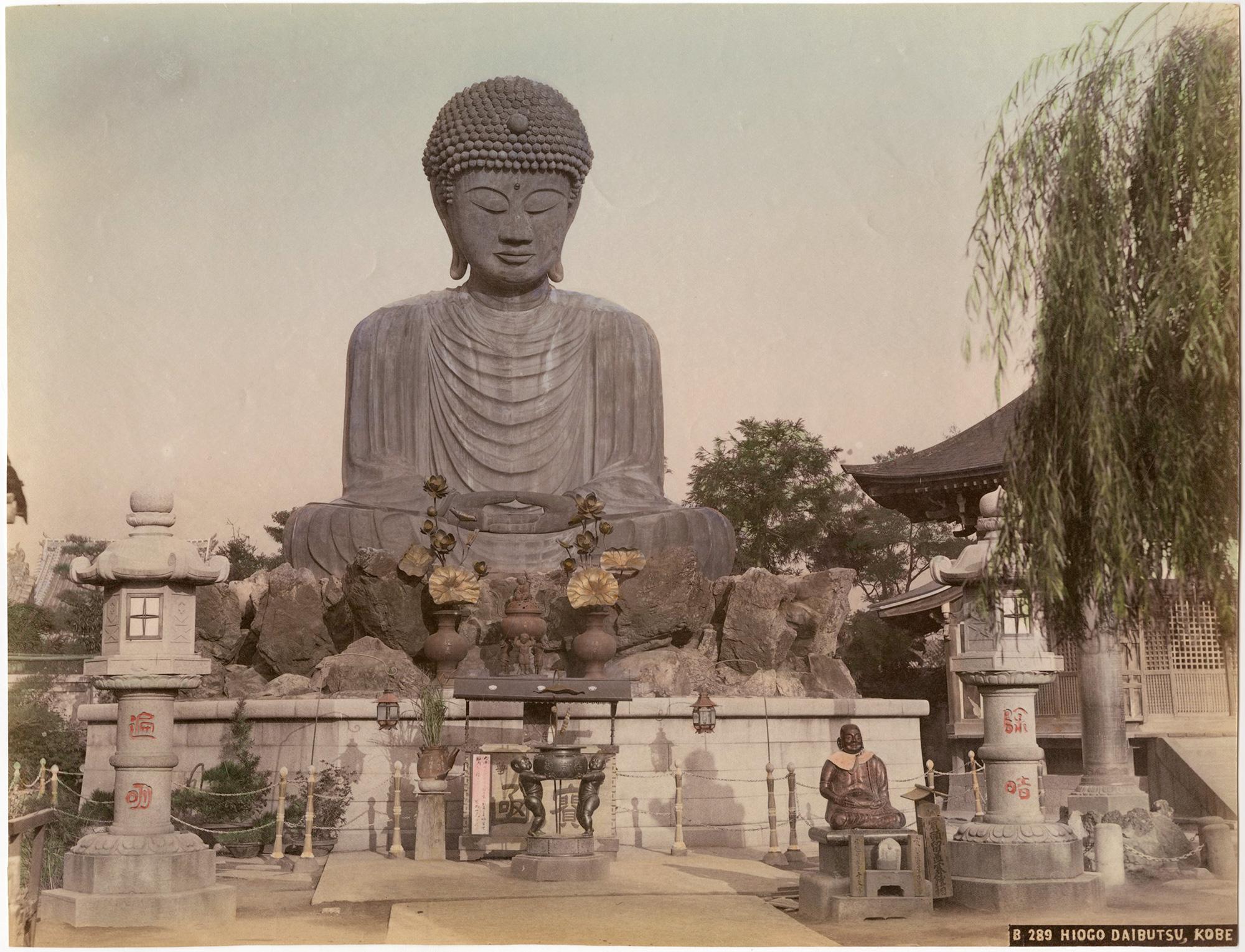 Japón - Daibutsu, Hiogo, Kobe - Fotografía coloreada a mano del Periodo Meiji