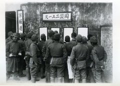 Japanische japanische Troops zum Lesen – Vintage-Foto 1938