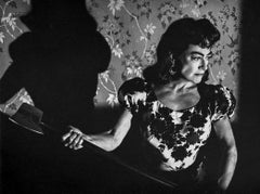 Joan Crawford Retrato dramático con The Axe
