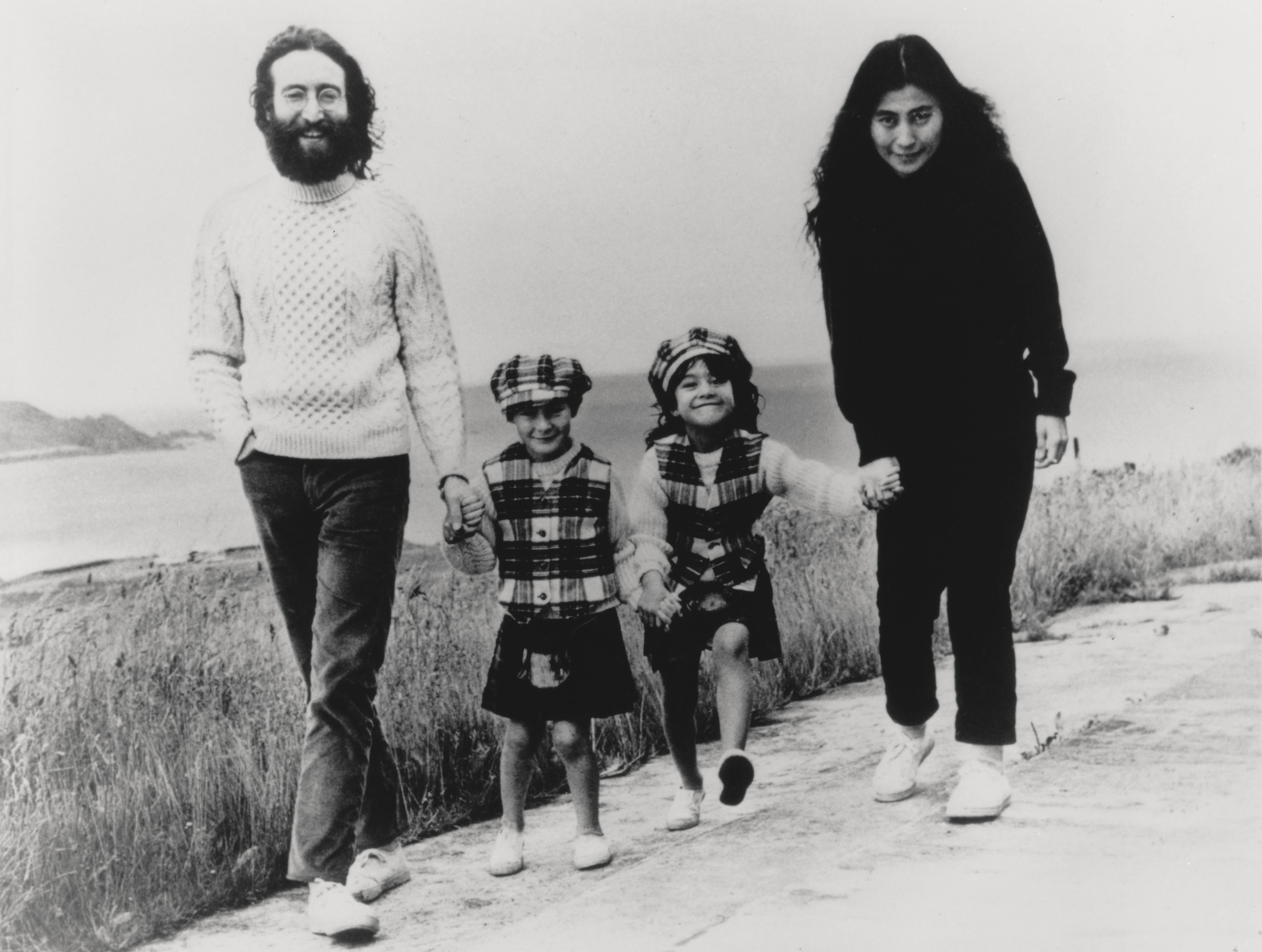 Unknown Portrait Photograph - John Lennon and Yoko Ono: Family Globe Photos Fine Art Print