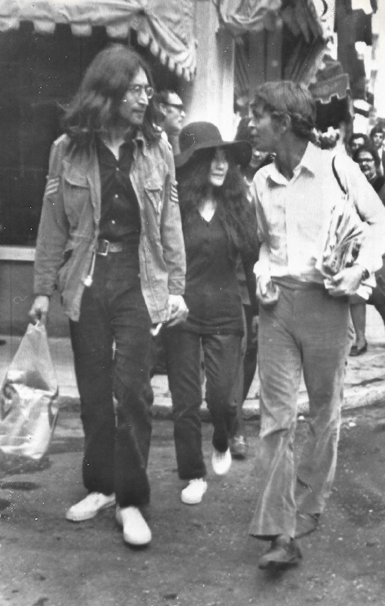 Unknown - John Lennon and Yoko Ono - Vintage b/w Photo - 1969 For Sale at  1stDibs