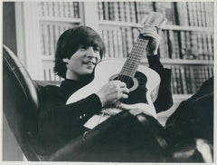 Vintage John Lennon, Guitar, Black and White Photography, 1970s, 18, 9 x 25, 1 cm