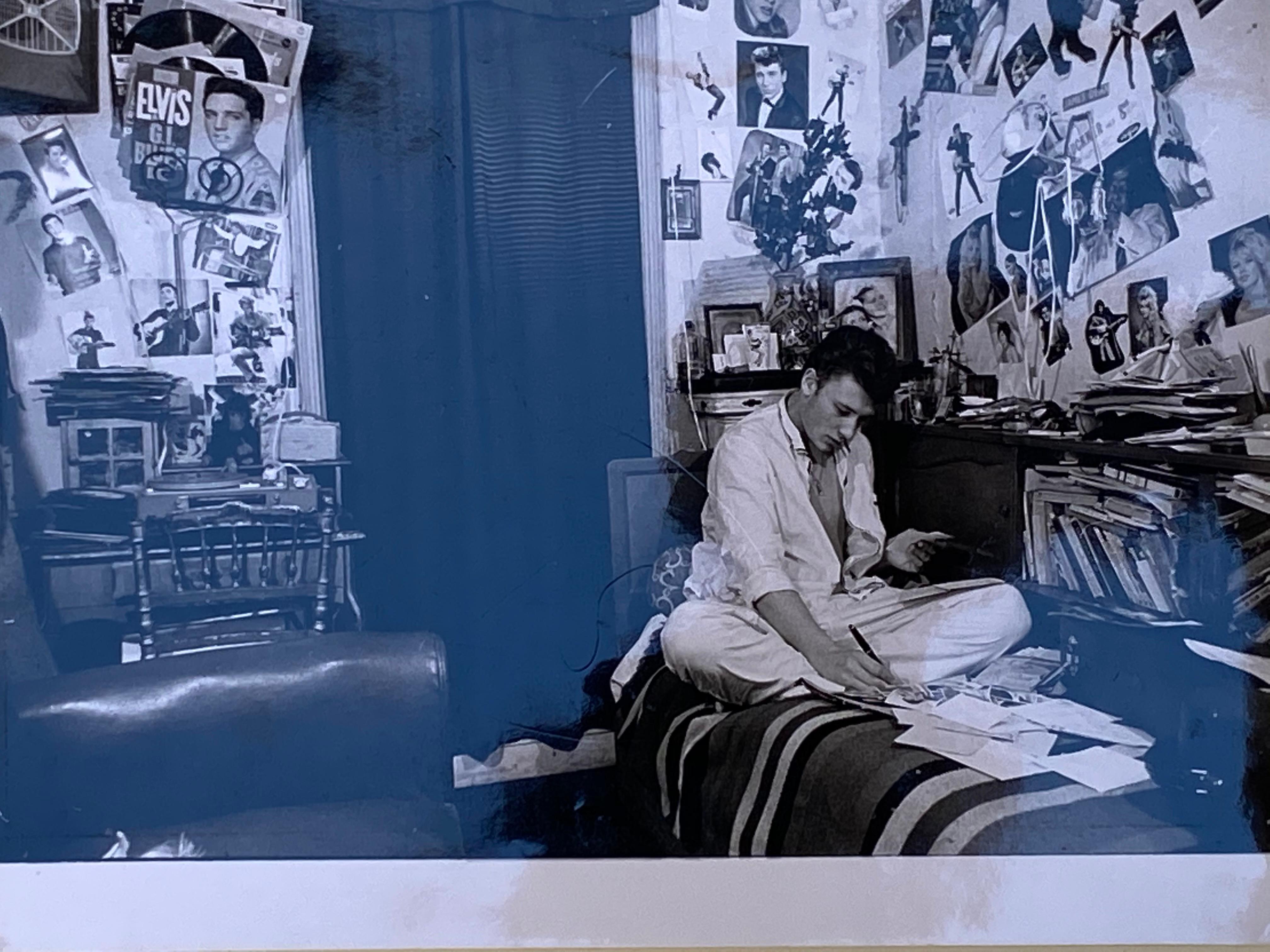 Johnny Hallyday In his room  - Photograph by Unknown