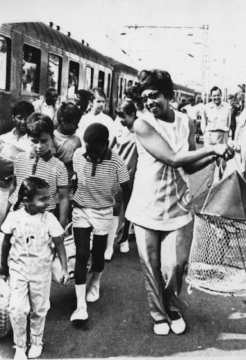 Unknown Figurative Photograph - Josèphine Baker with her Sons - Vintage Photo - 1960s