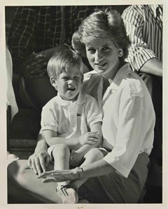 Lady Diana und Prinz Harry – Vintage-Fotografie – 1960er Jahre