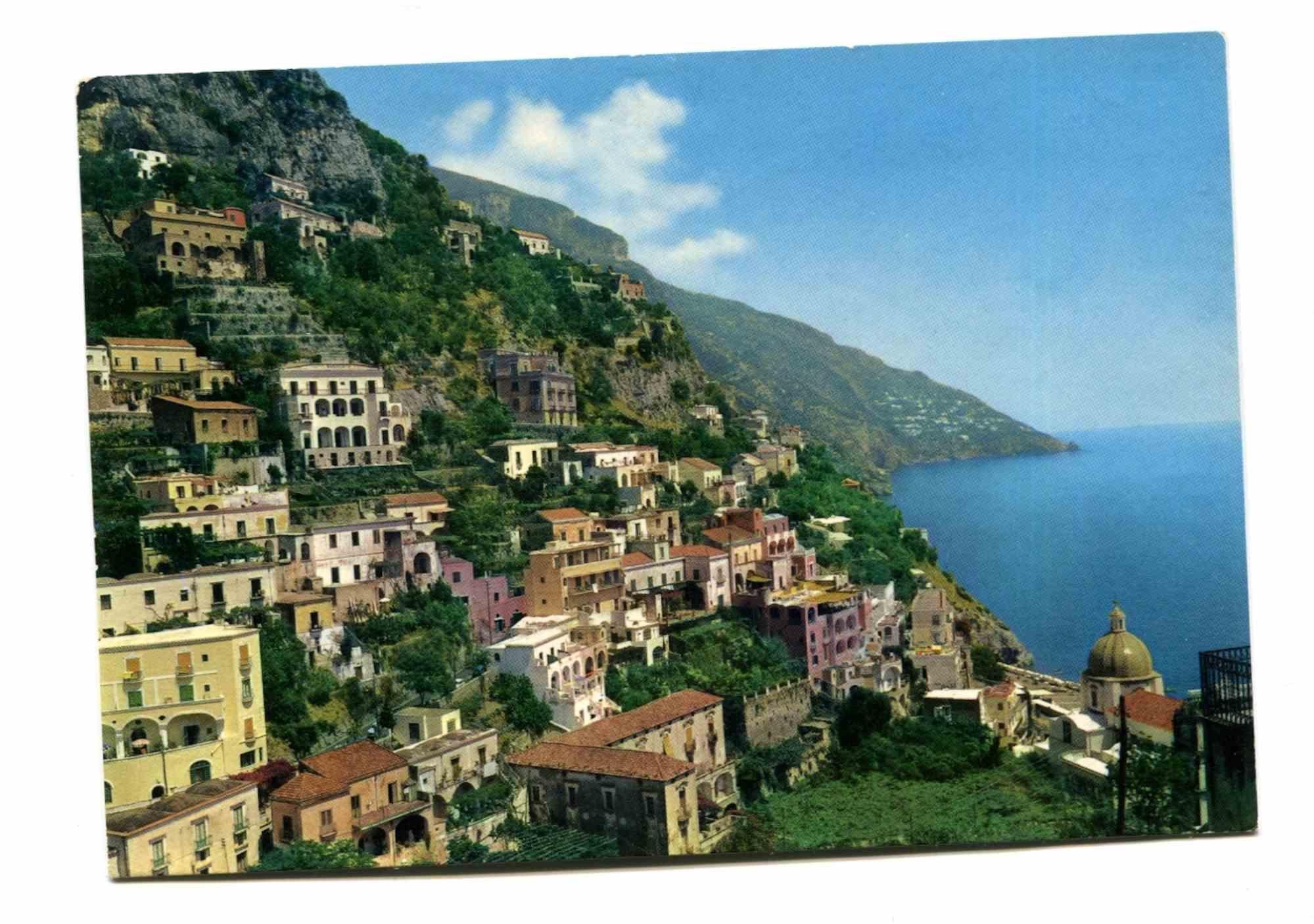 Unknown Portrait Photograph – Landschaftslandschaft – Ansicht von Positano – Vintage-Foto – Mitte des 20. Jahrhunderts 
