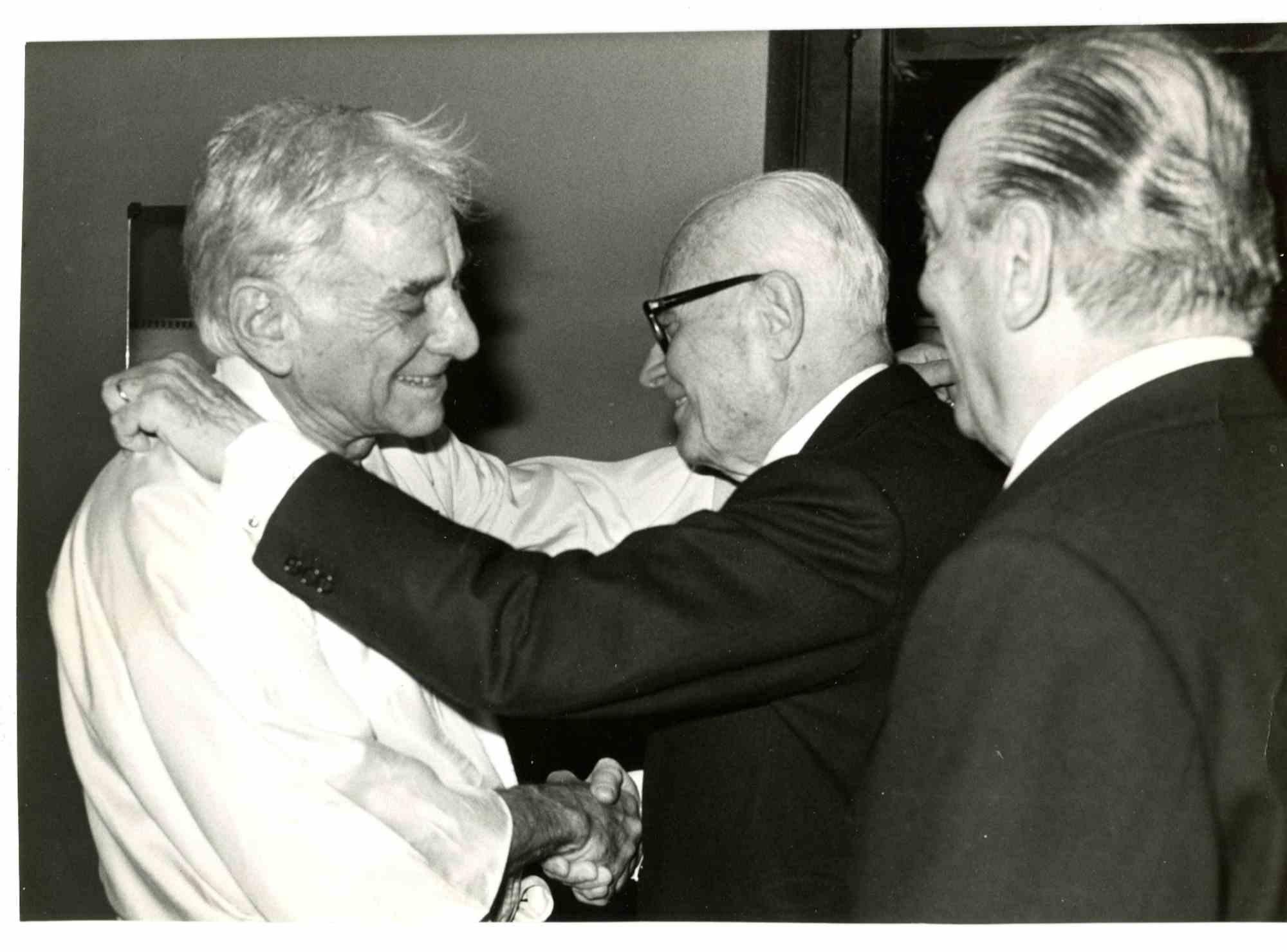 Unknown Portrait Photograph - Leonard Bernstein and Italian President Sandro Pertini- 1980s