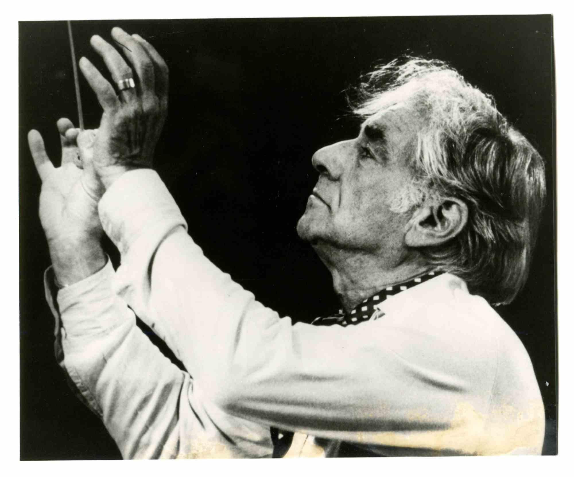 Unknown Portrait Photograph - Leonard Bernstein - Photo- 1980s