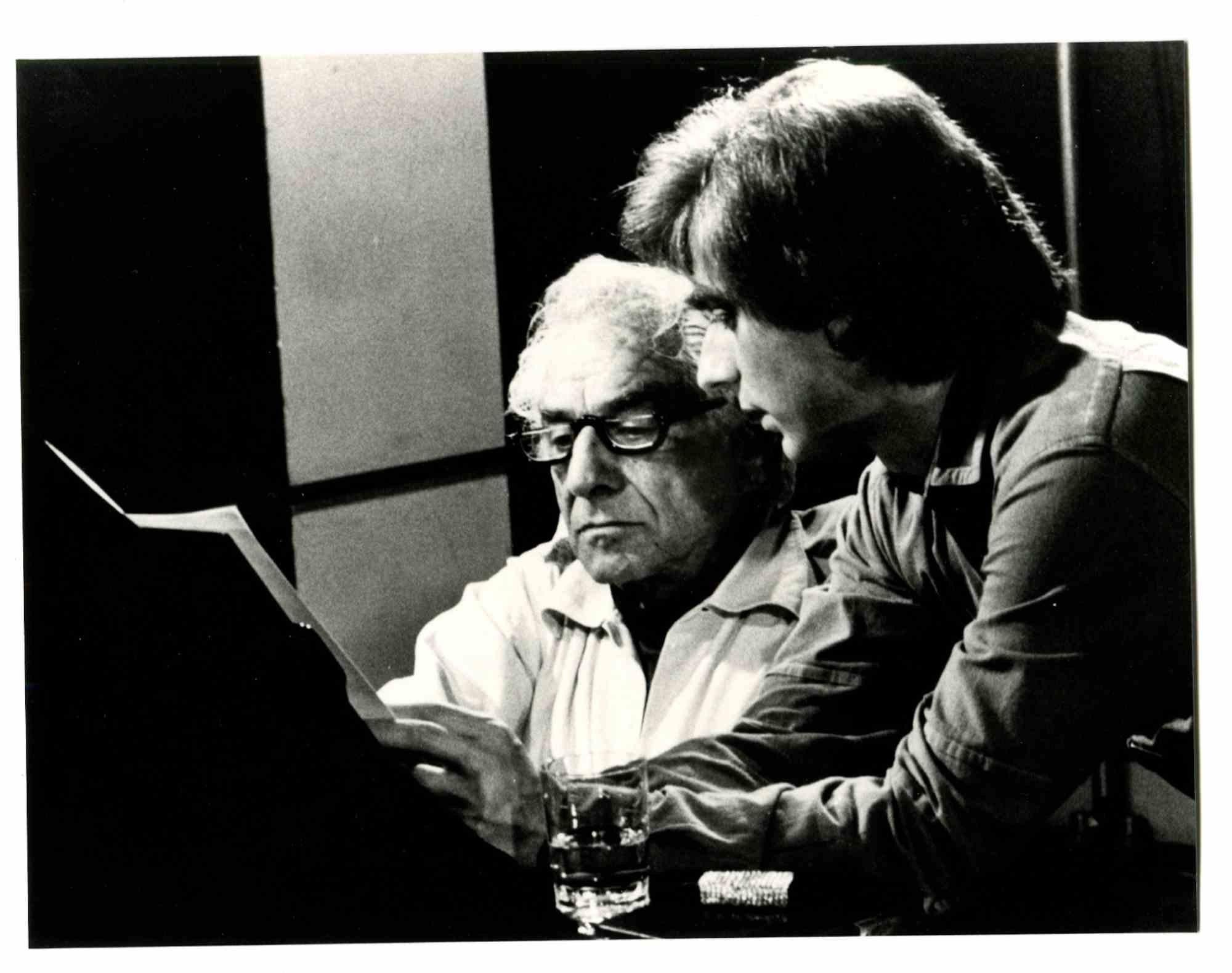 Figurative Photograph Unknown - Leonard Bernstein  -  Photographie - années 1980