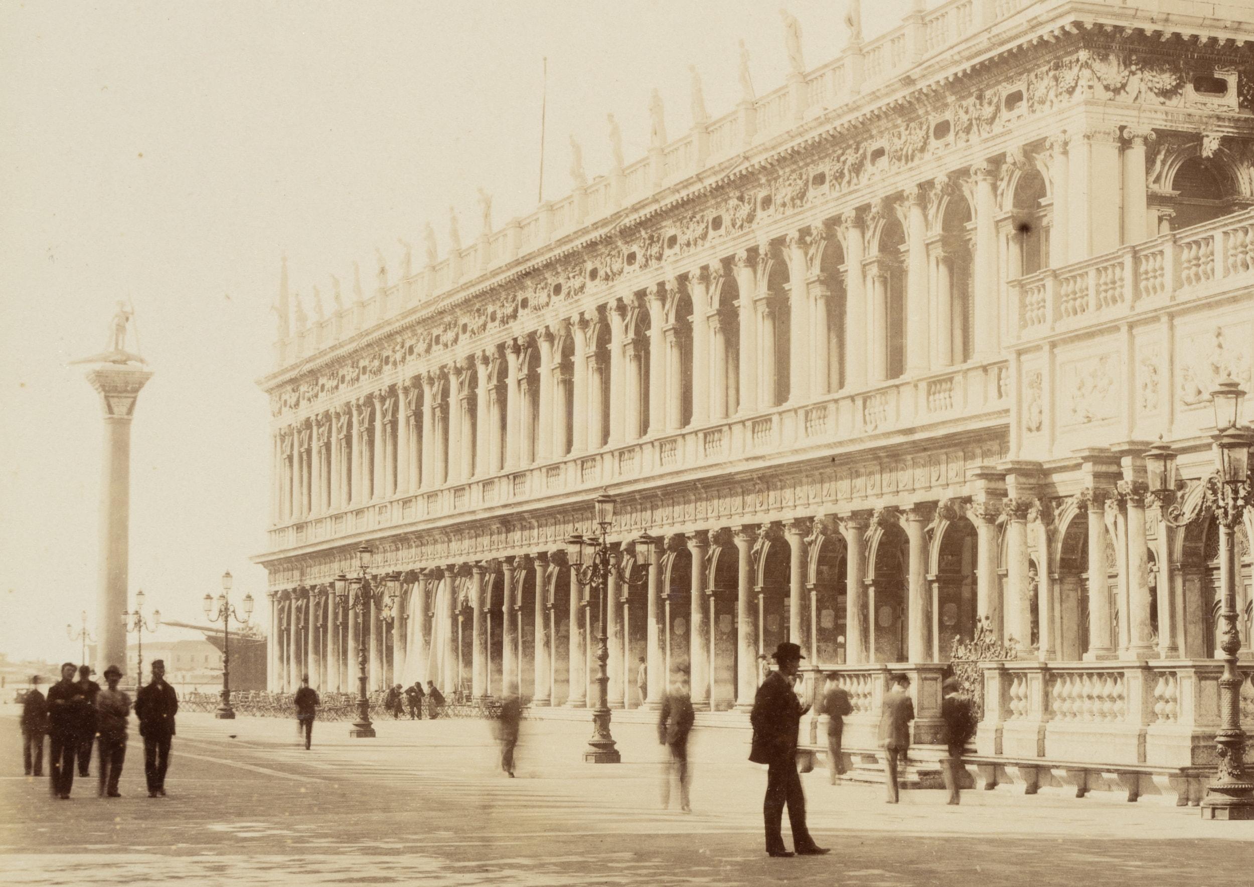 Libreria di San Marco, Venedig - Photograph by Carlo Naya