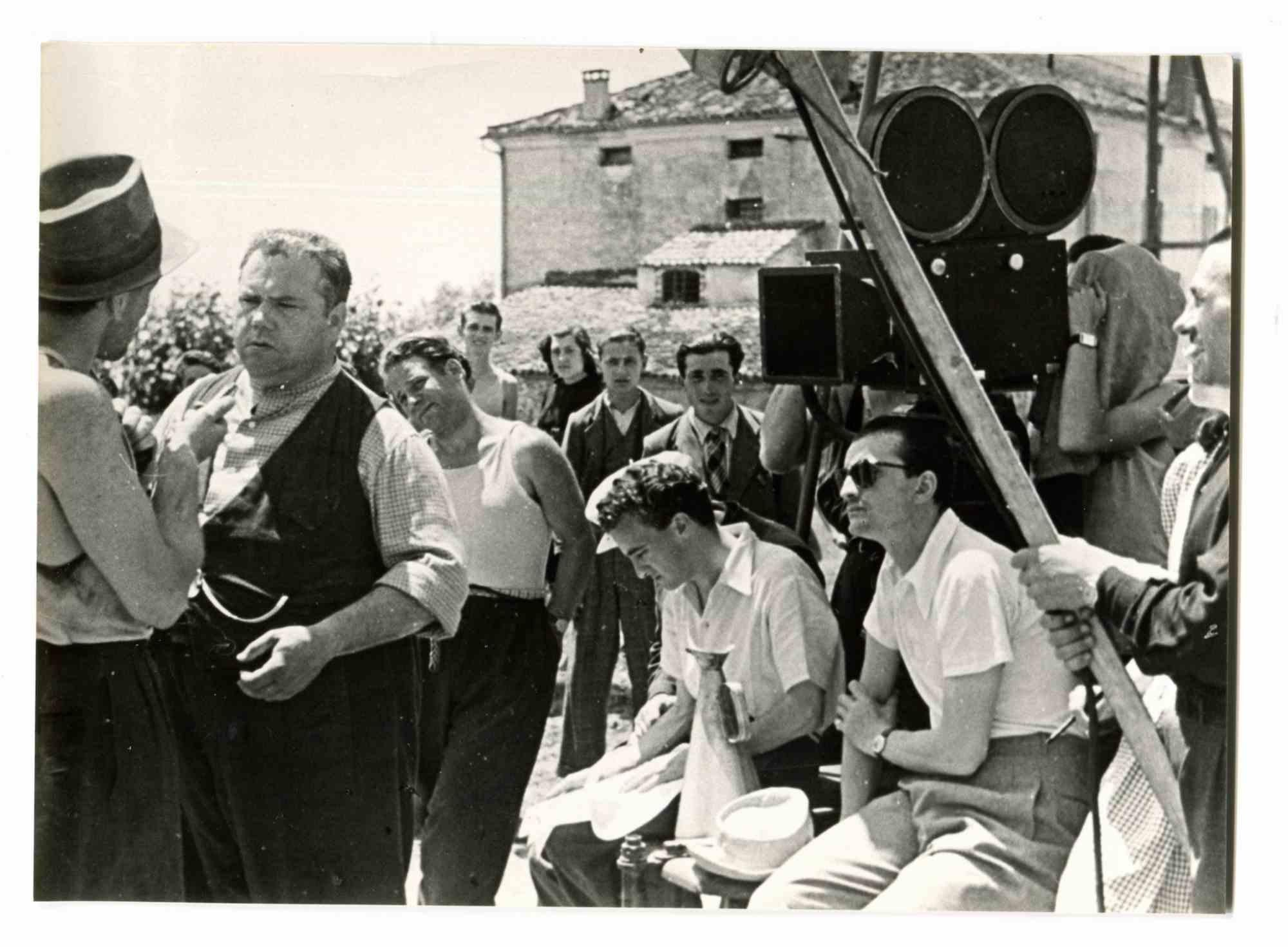 Unknown Figurative Photograph - Luchino Visconti on the Set of the Film Ossessione - Vintage Photo - 1943