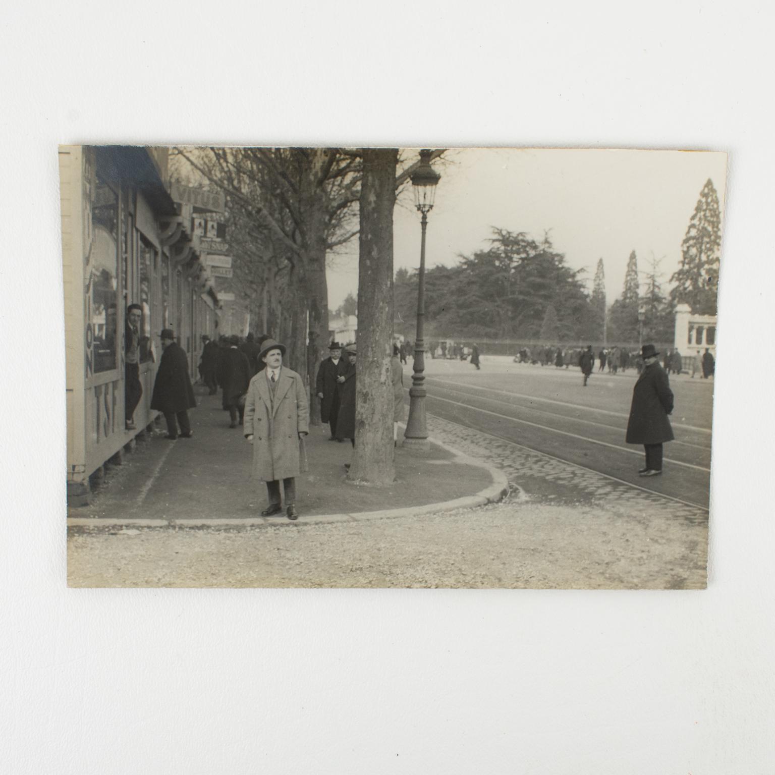 Lyon Internationale Herbstmesse, 1927, Silber-Gelatine-Schwarz-Weiß-Fotografie im Angebot 2