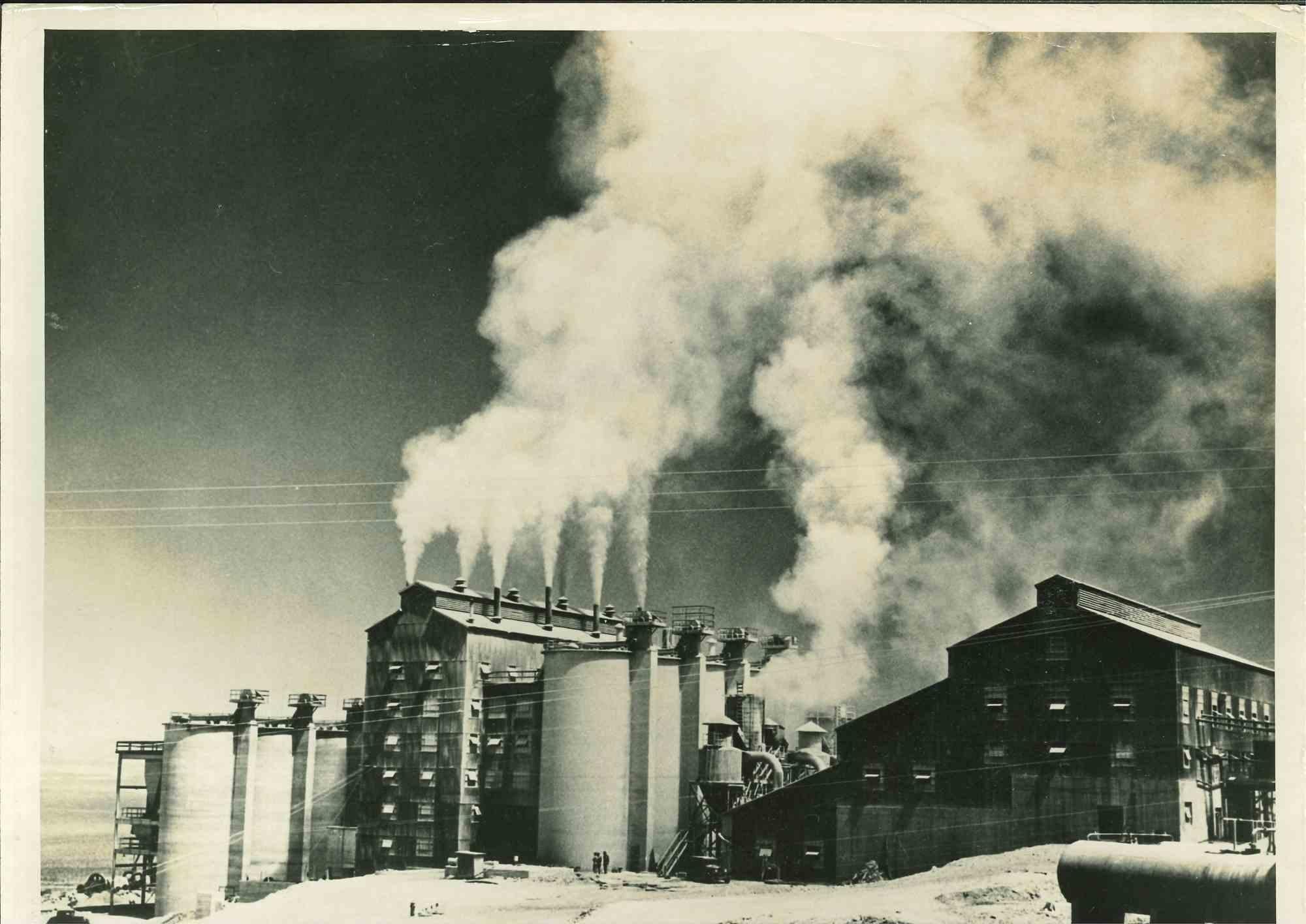 Magnesium- Metal of Future - Vintage Photograph - Mid 20th Century
