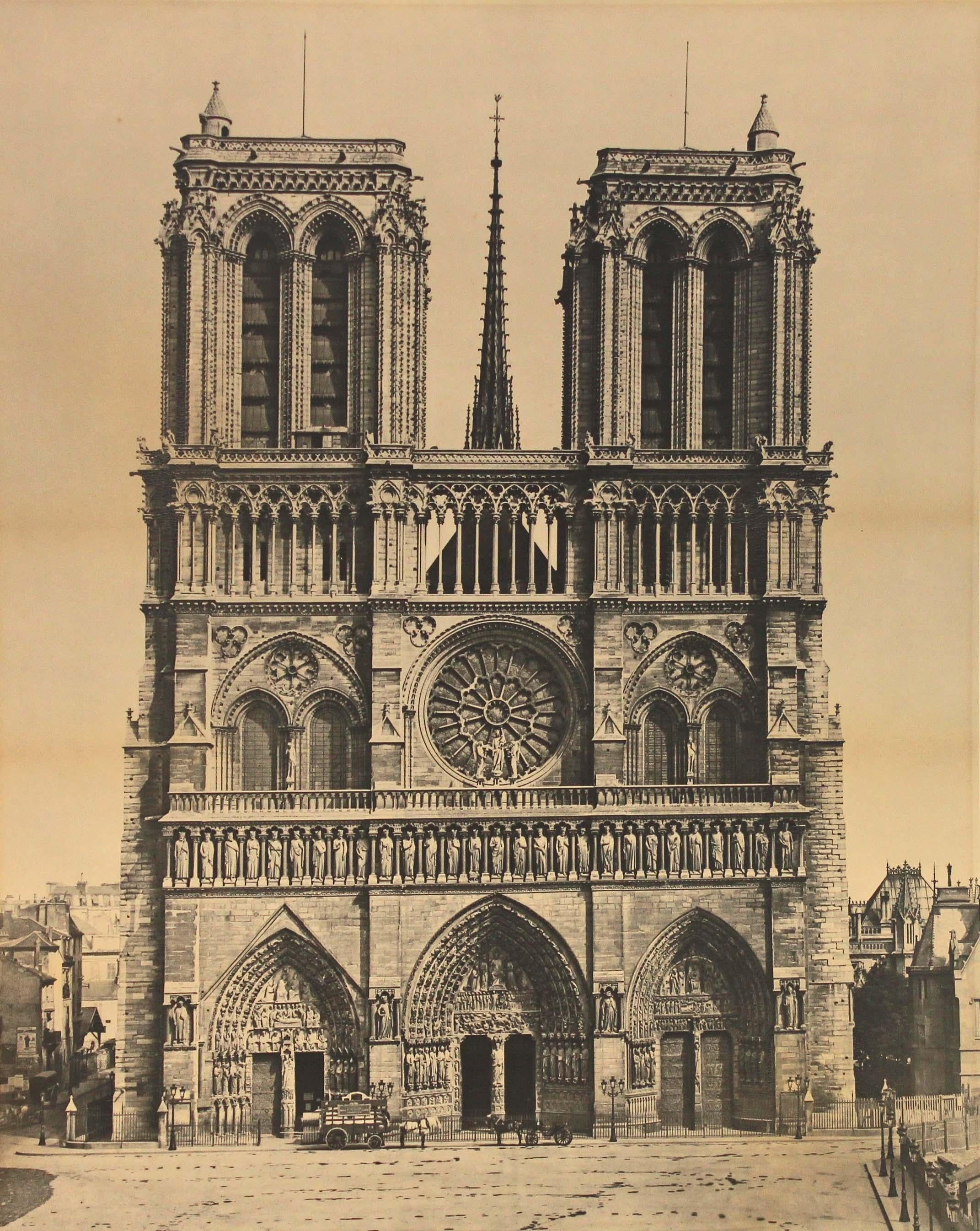 Landscape Photograph de Unknown - Fotografía gigantesca de Notre Dame