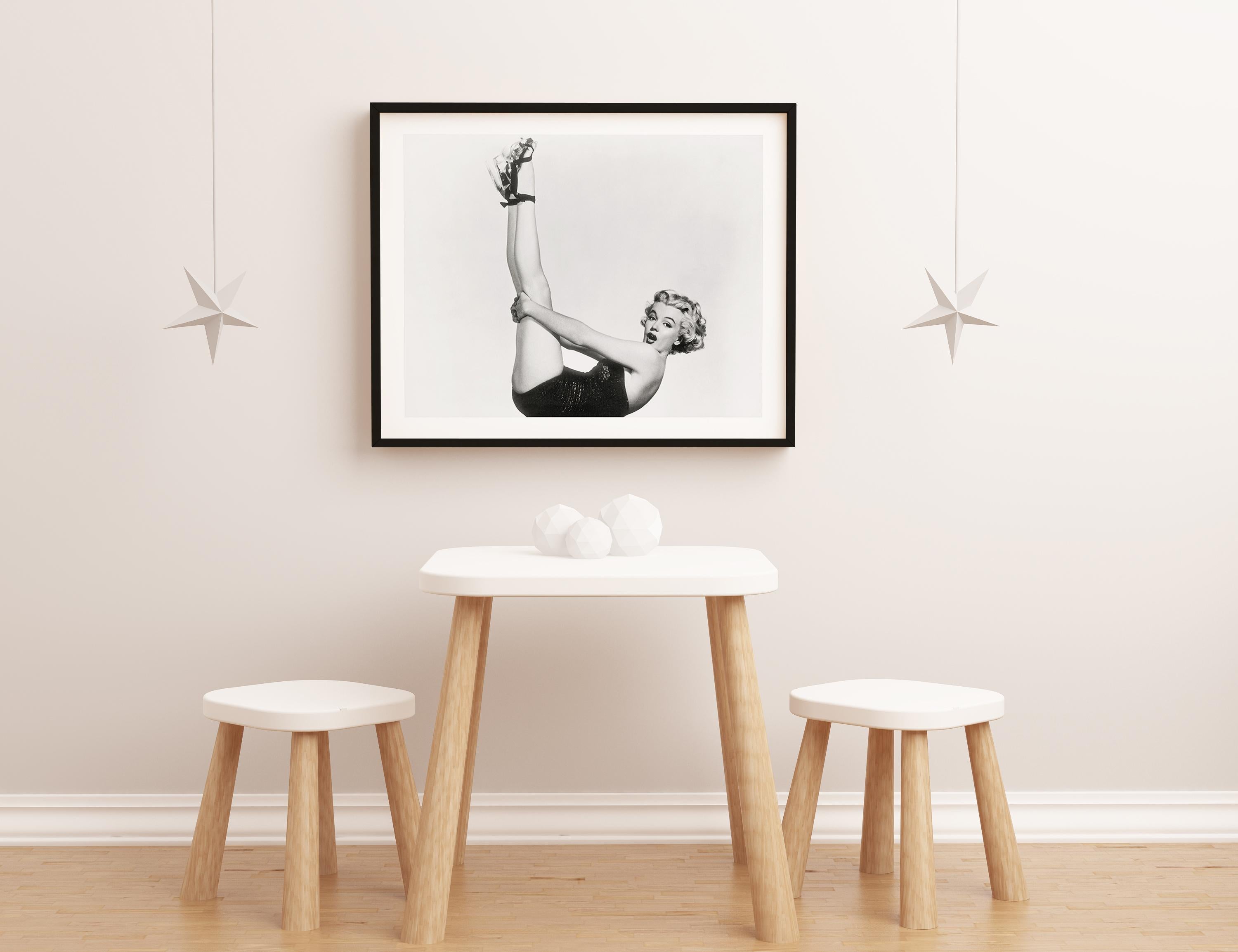 Marilyn Monroe Classic Pinup Globe Photos Fine Art Print - Gray Portrait Photograph by Unknown