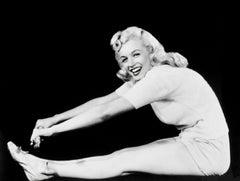 Marilyn Monroe Exercising and Smiling Globe Photos Fine Art Print
