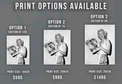 Marilyn Monroe Smling with Magazine Globe Photos Fine Art Print