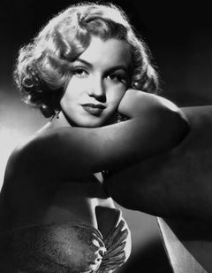 Marilyn Monroe: Sweet Elegance Globe Photos Fine Art Print