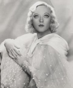 Marion Davies: Classic Glamour Globe Photos Fine Art Print