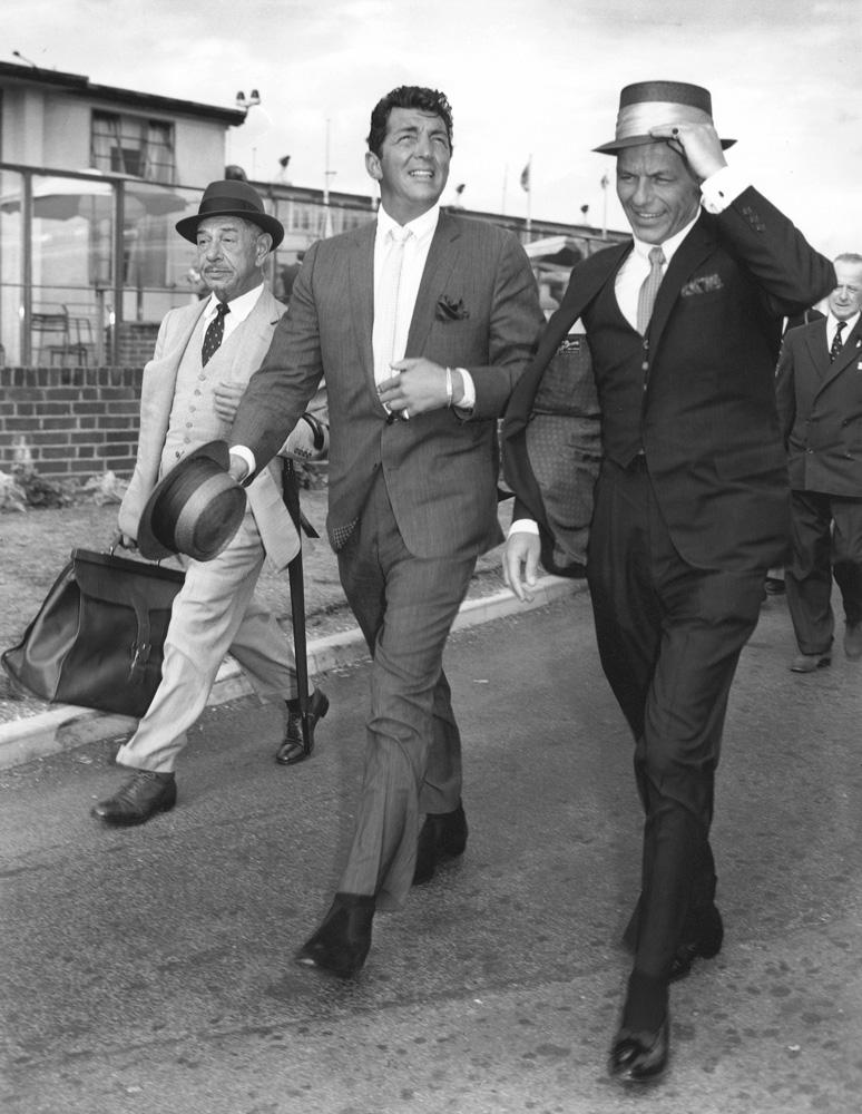 Unknown Black and White Photograph - Martin & Sinatra, 1961 - 20th Century Photography, Dean Martin, Frank Sinatra