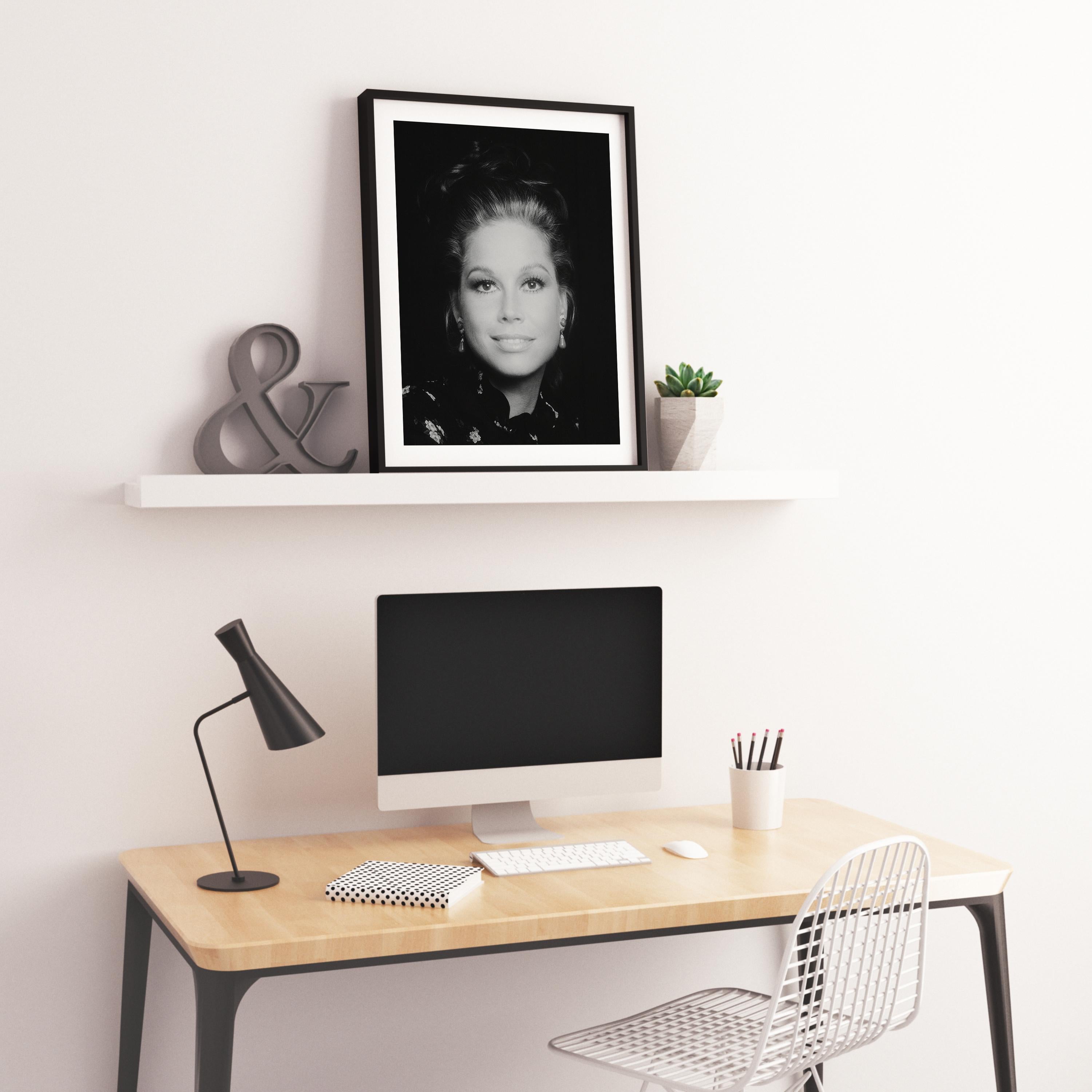 Mary Tyler Moore Glamour Portrait Fine Art Print - Black Portrait Photograph by Unknown