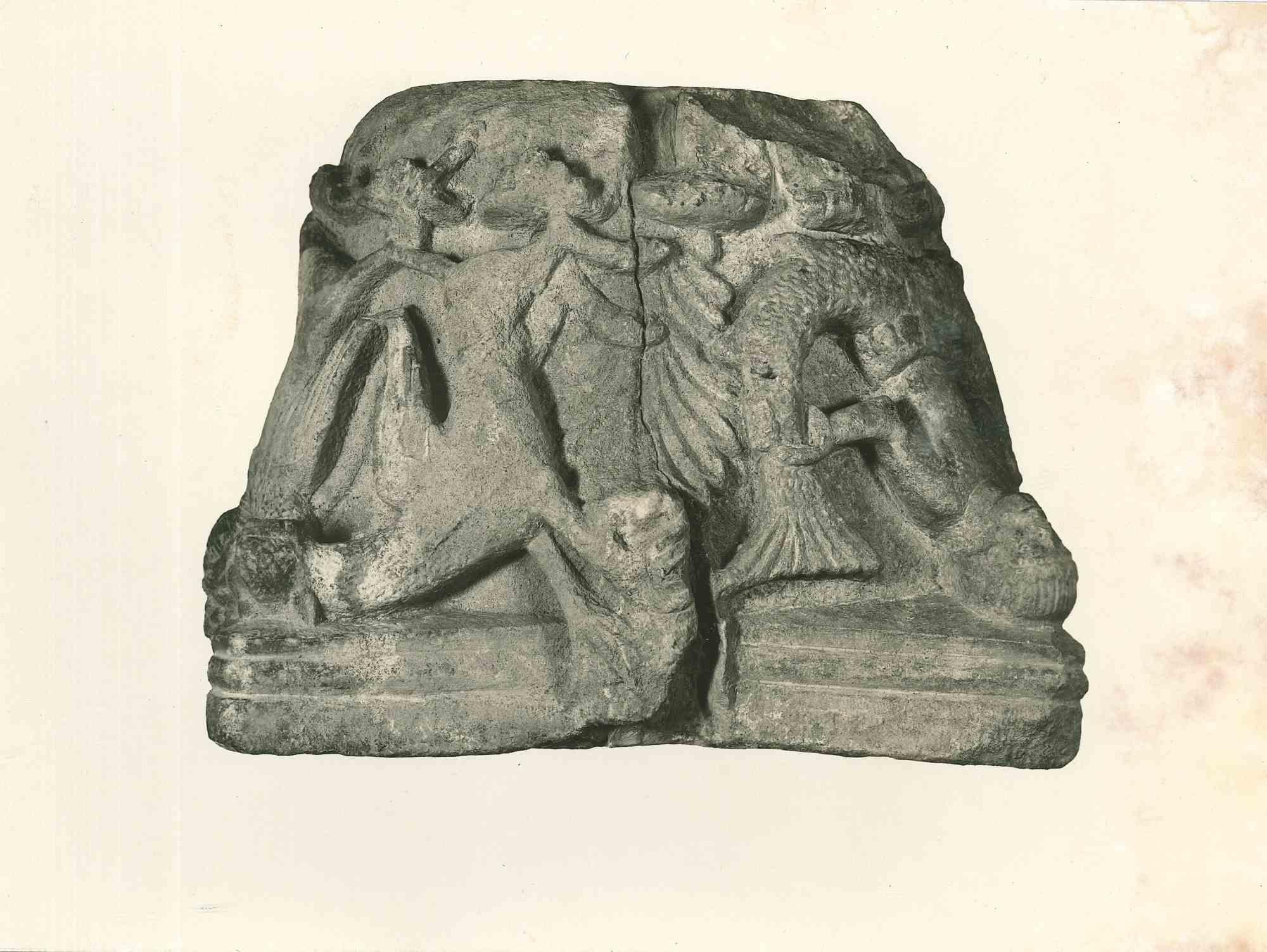 Relieve medieval - Foto de época - Principios del siglo XX