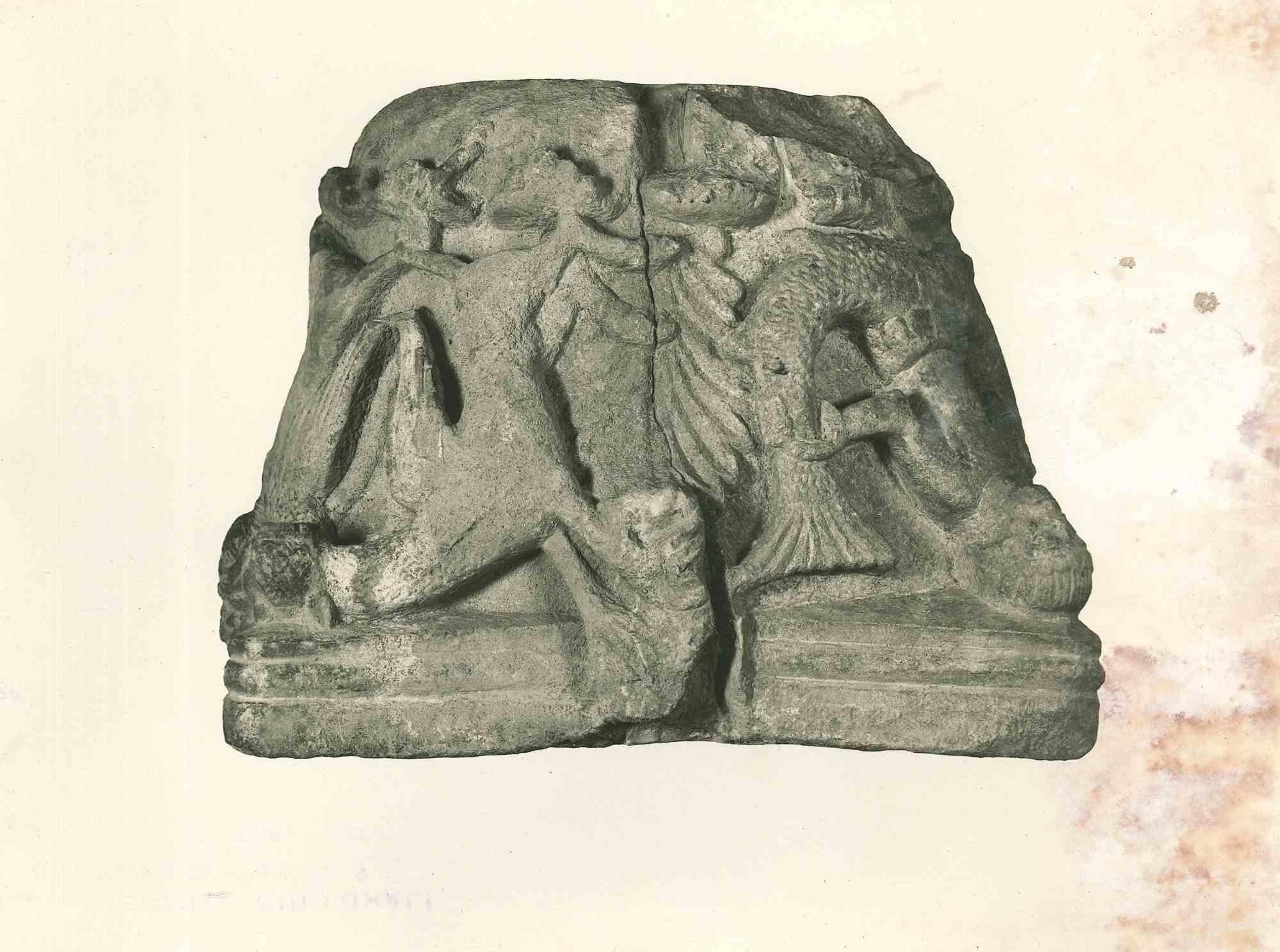 Relieve medieval - Foto de época - Principios del siglo XX
