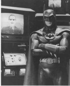 Michael Keaton on the set of "The Batman" - Vintage Photo -1989