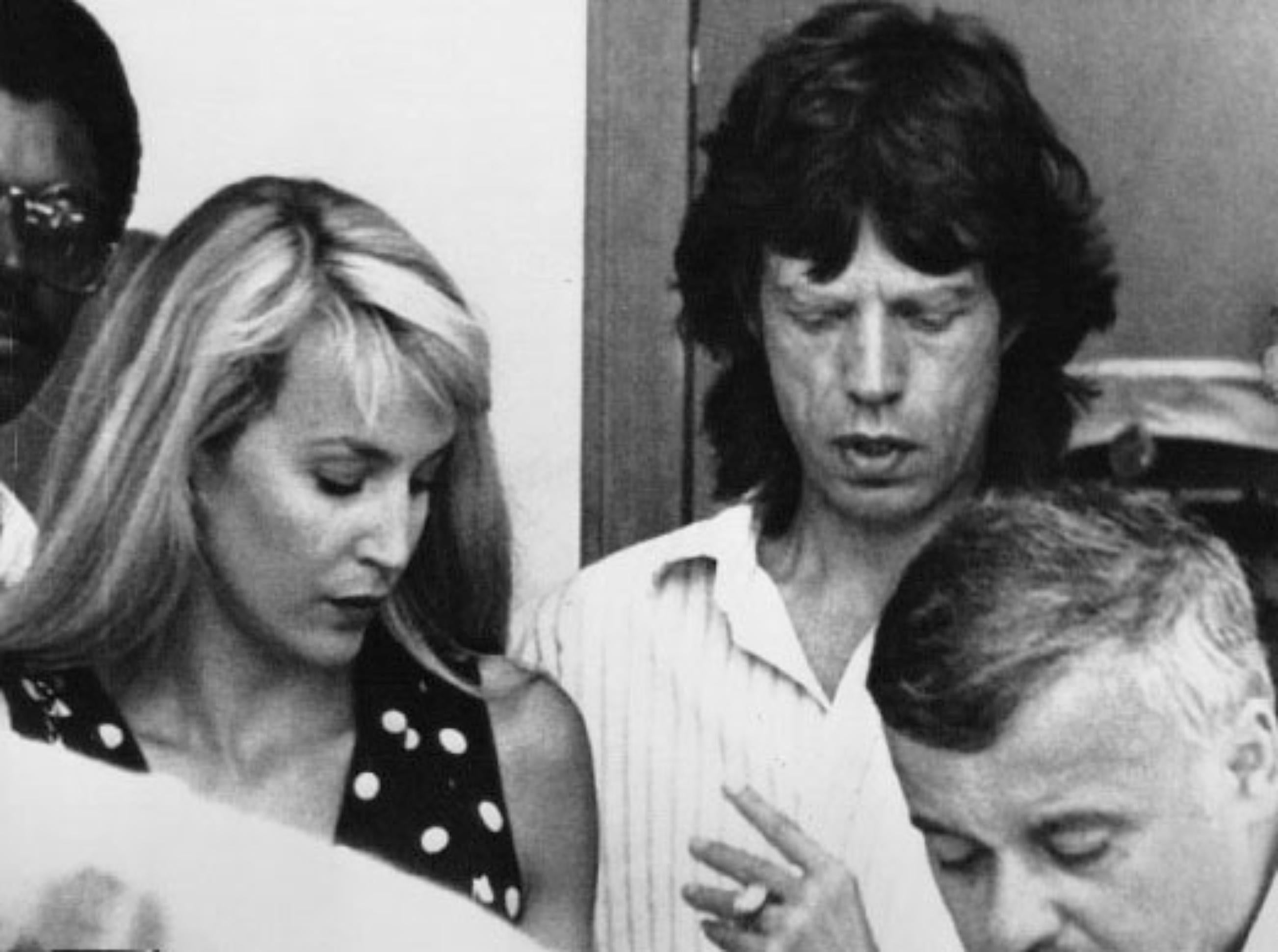 Unknown Portrait Photograph – Mick Jagger mit Jerry Hall - Vintage-Foto - 1990er Jahre