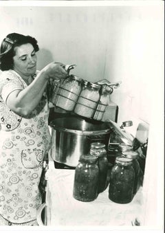 Middle-class American Woman - American Vintage Photograph - Mid 20th Century